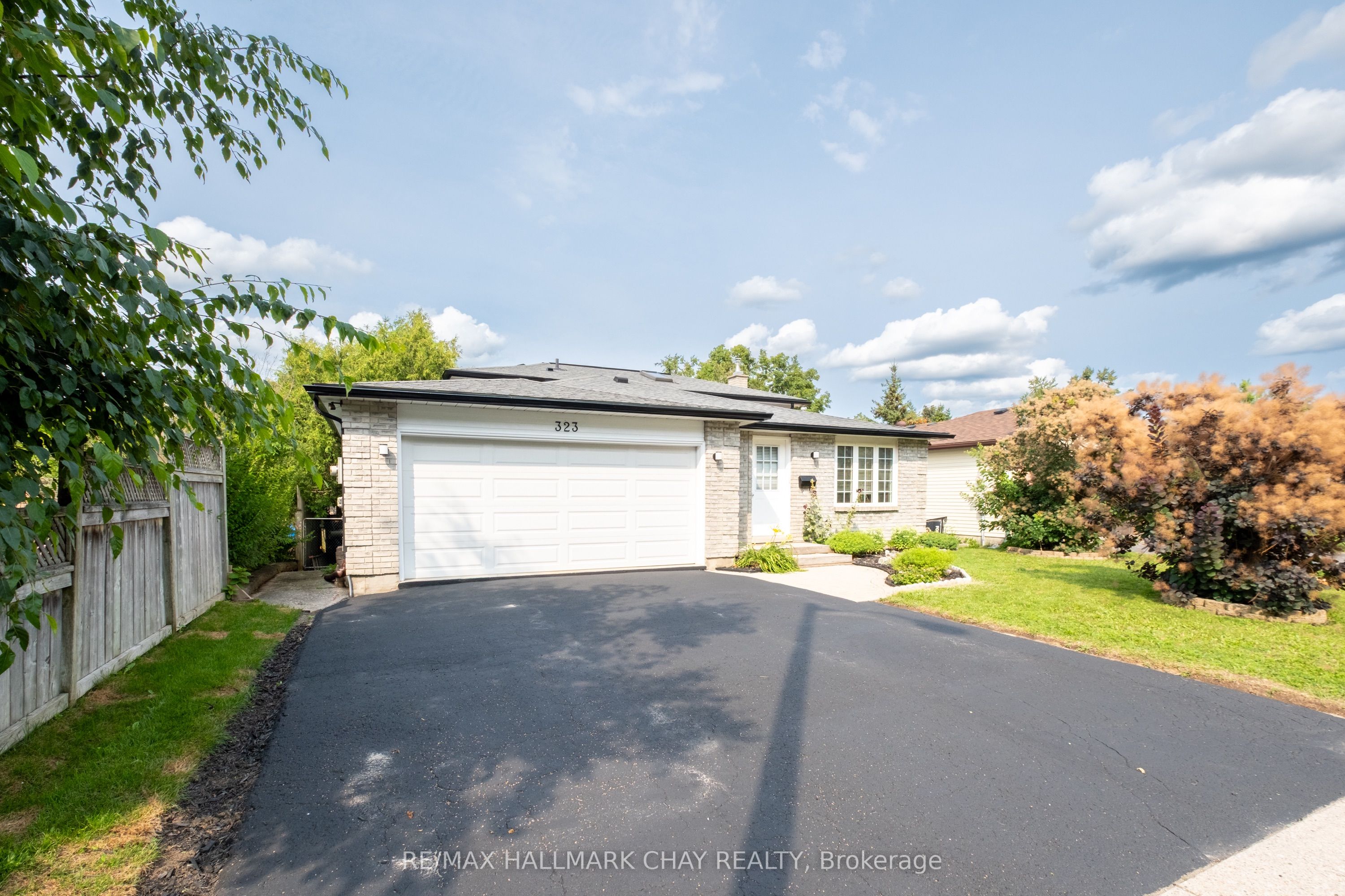 323 Sunnidale Road Property Photo 3