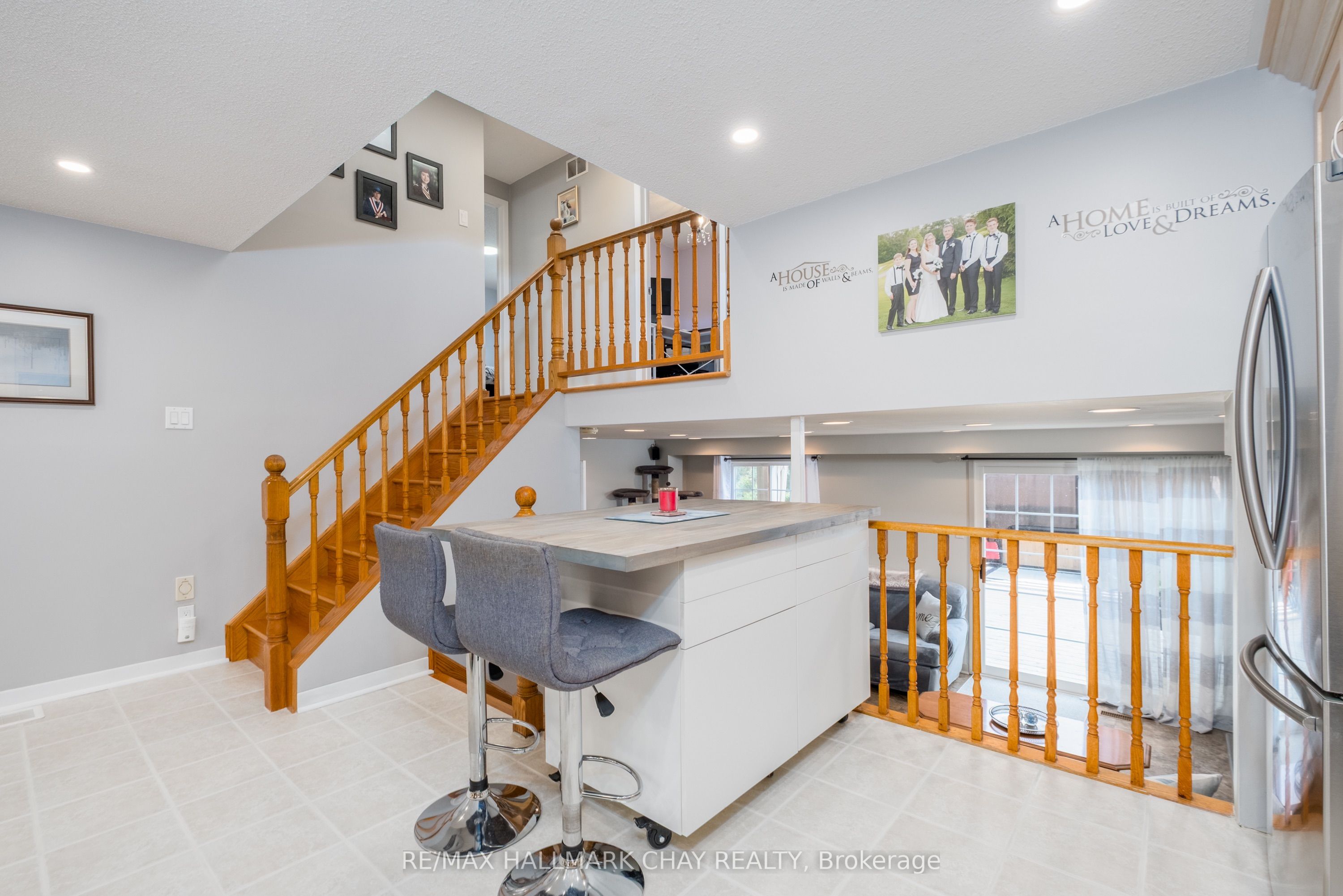 323 Sunnidale Road Property Photo 11