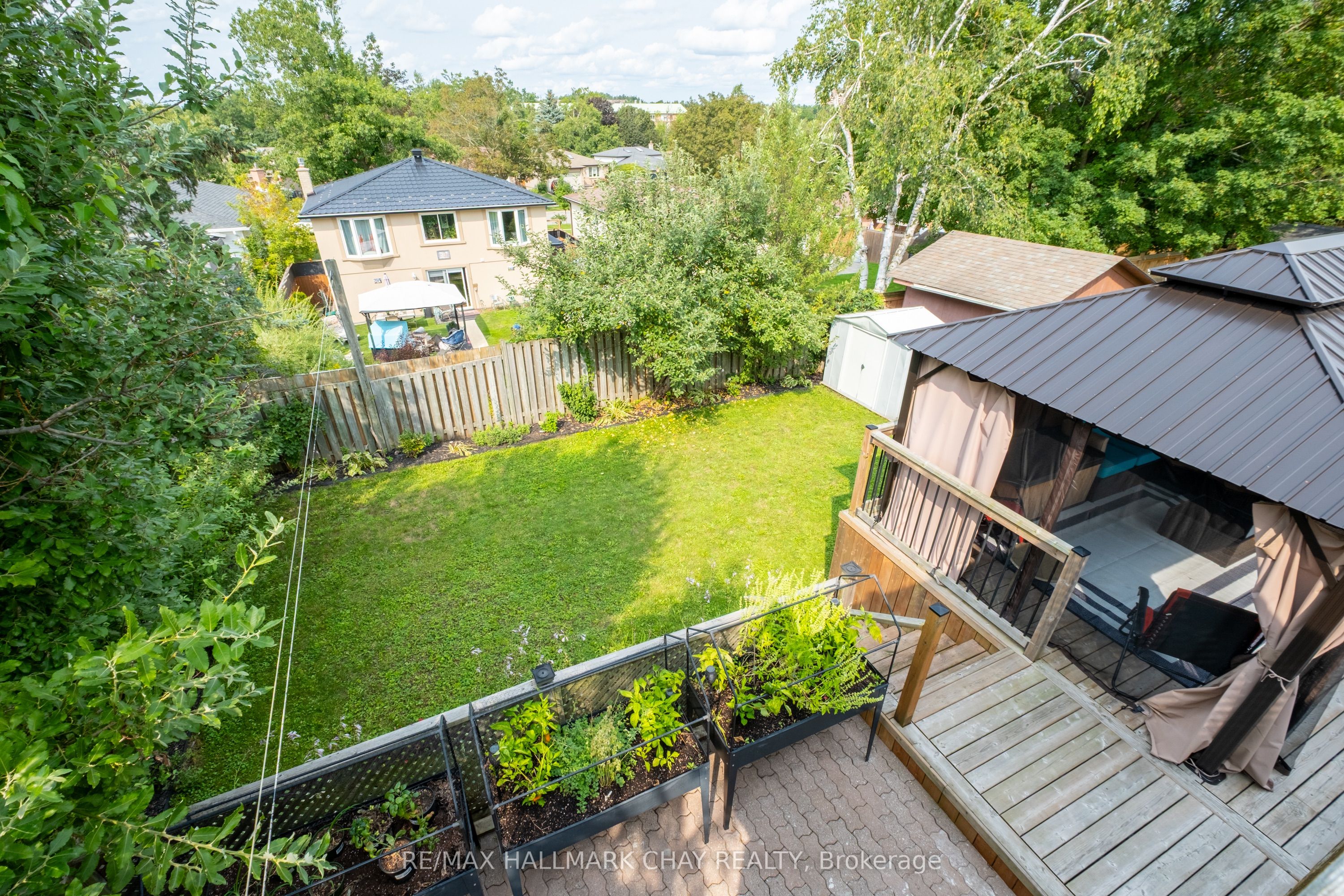 323 Sunnidale Road Property Photo 28