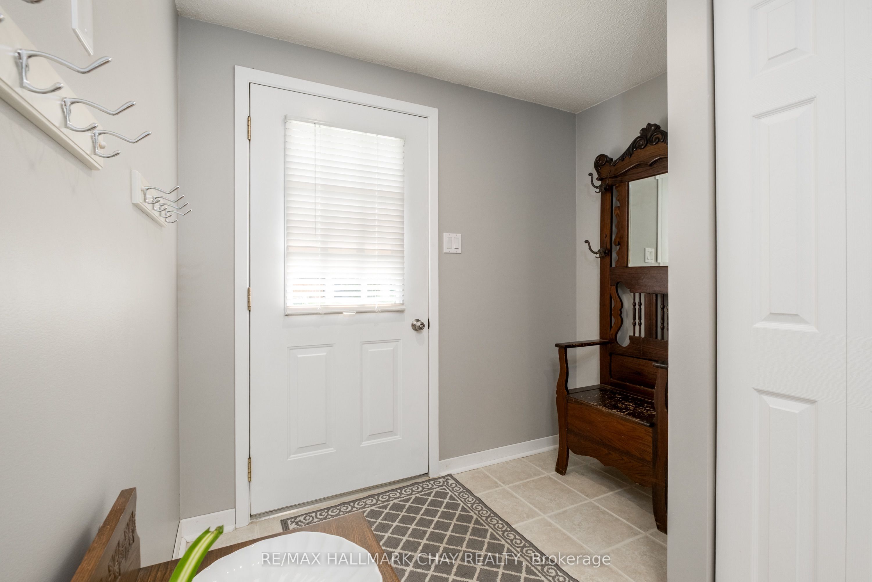 323 Sunnidale Road Property Photo 36