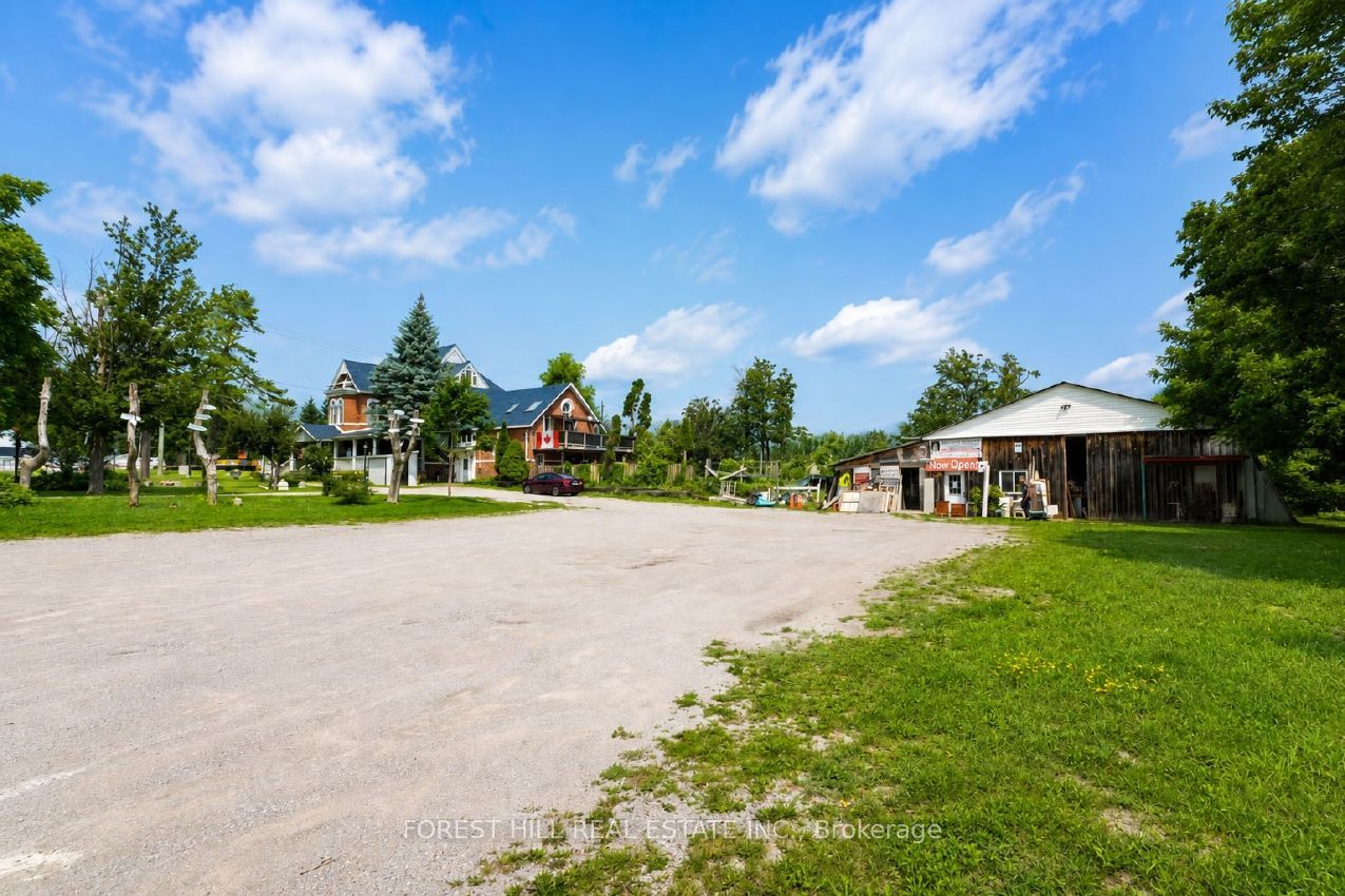 2449 Highway 11 N Property Photo 3