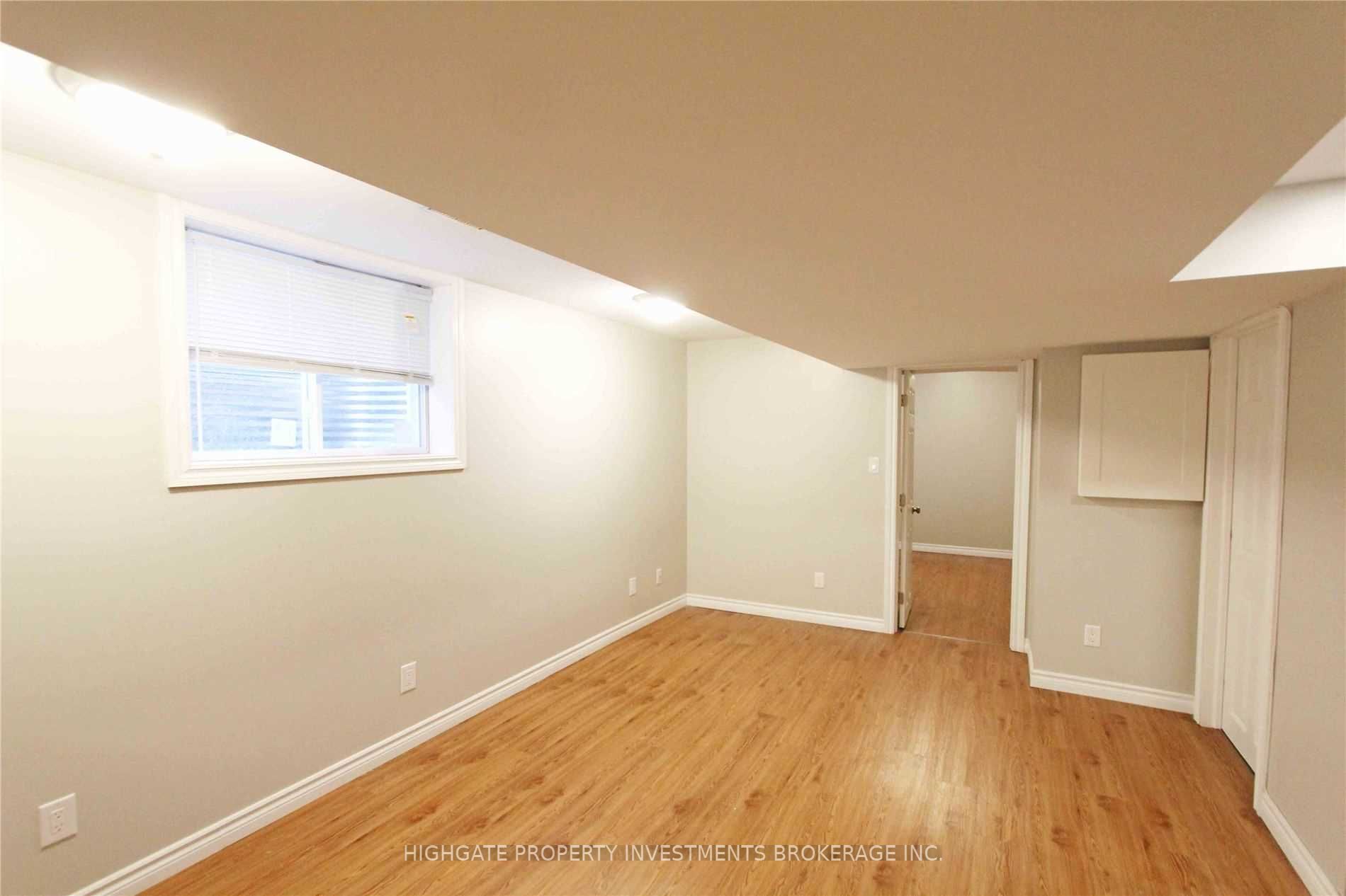 80 Hadden Crescent Lower Property Photo 2
