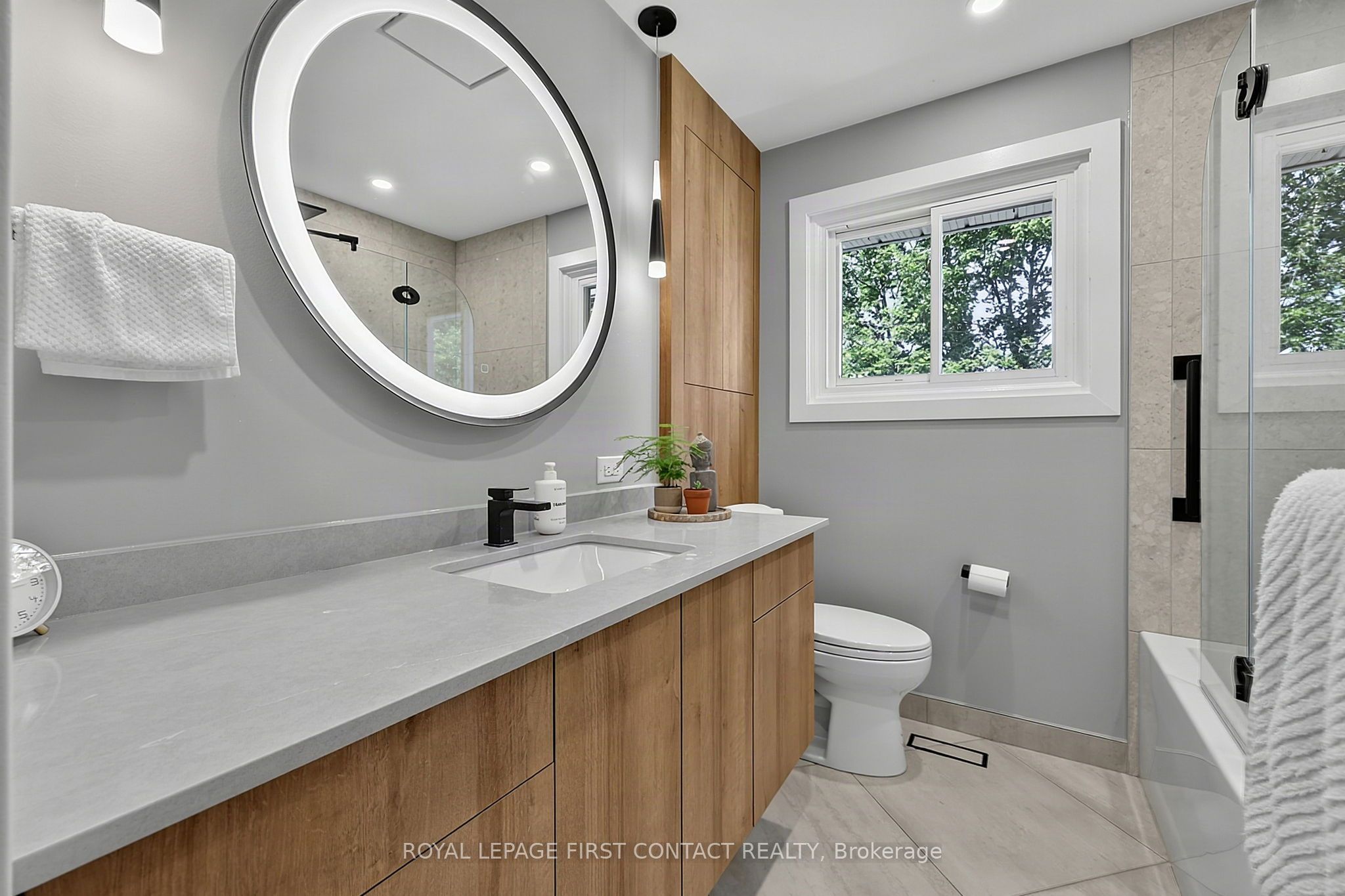 12 Davies Crescent Property Photo 26