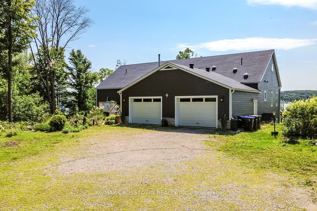 243 Champlain Road Property Photo 3