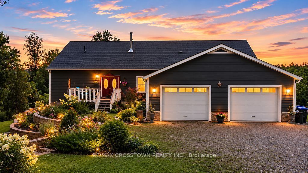243 Champlain Road Property Photo 4