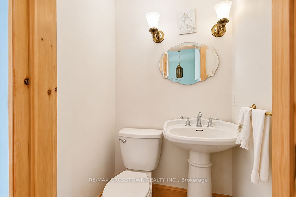 243 Champlain Road Property Photo 21