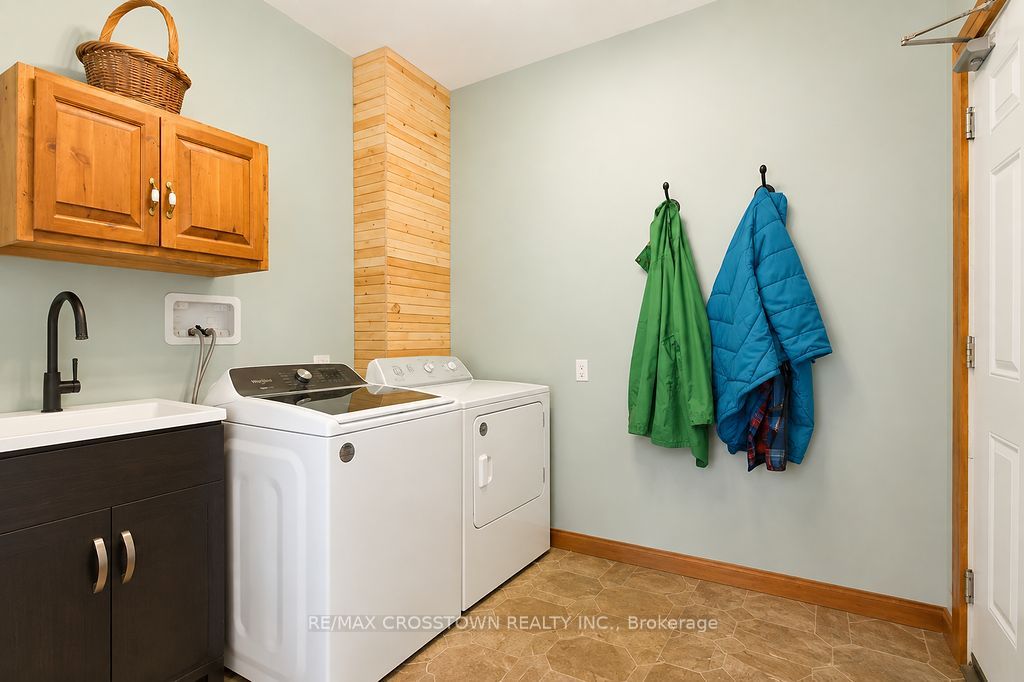 243 Champlain Road Property Photo 29
