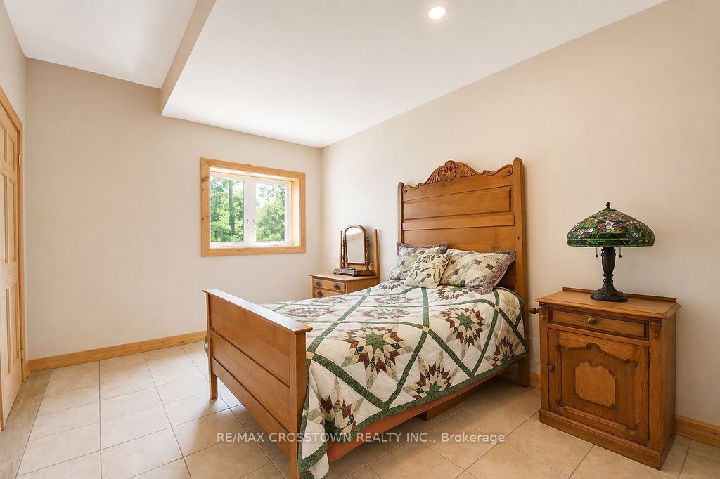 243 Champlain Road Property Photo 34