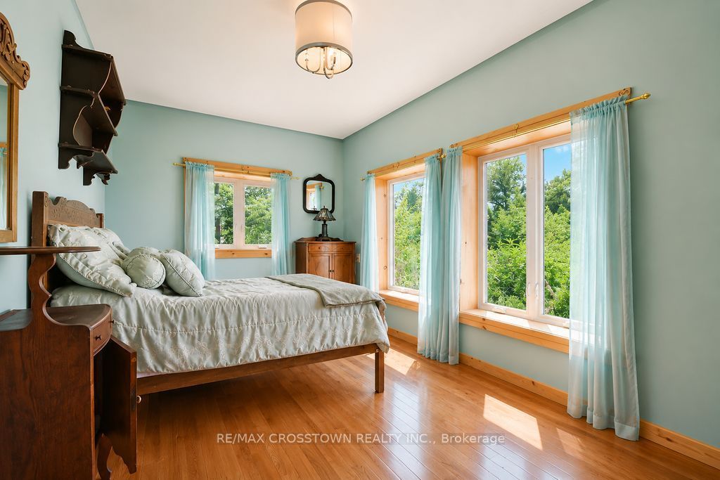 243 Champlain Road Property Photo 35