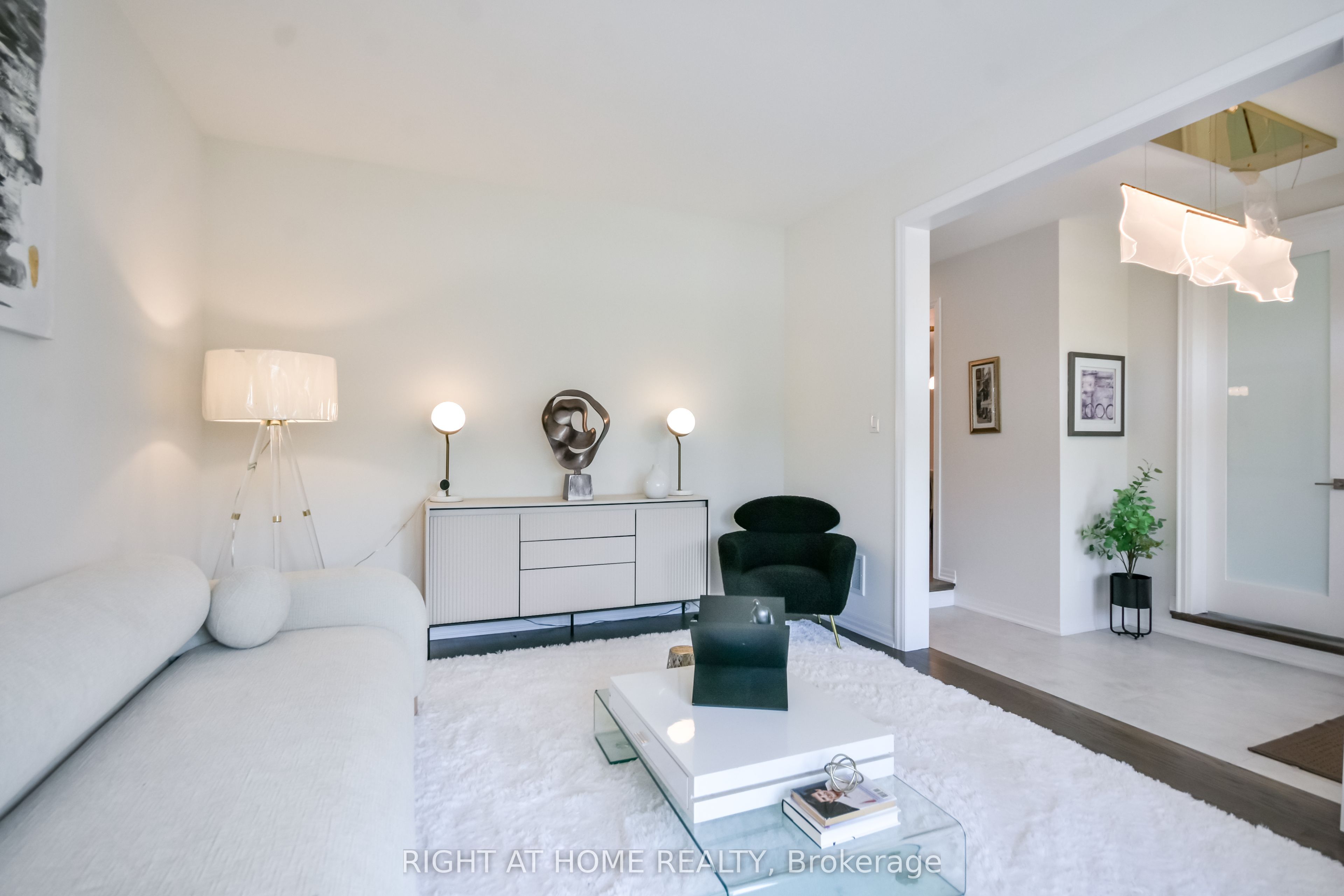 243 Centre Street Property Photo 8