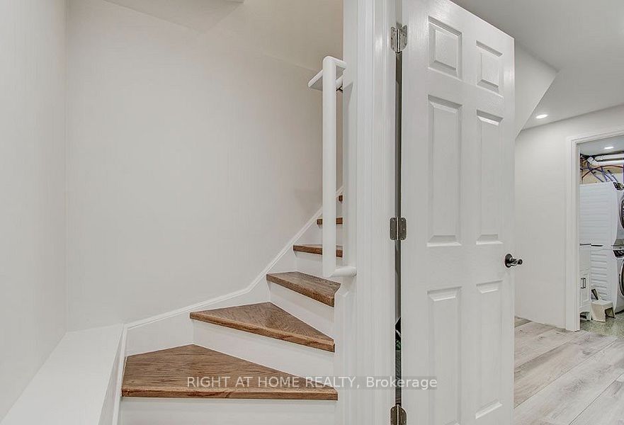 28 Bates Court Property Photo 26