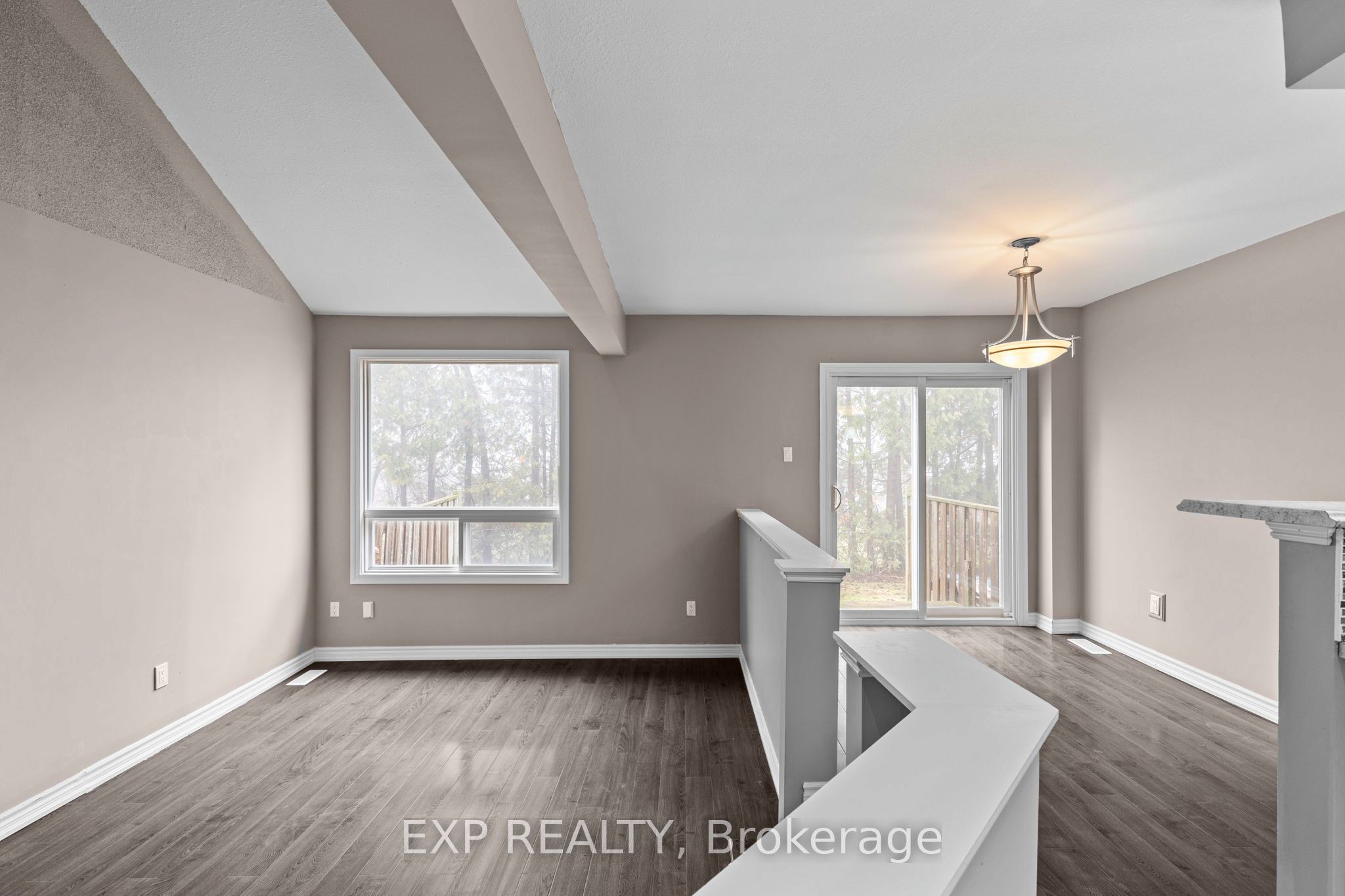 12 Lankin Boulevard 12 Property Photo 9