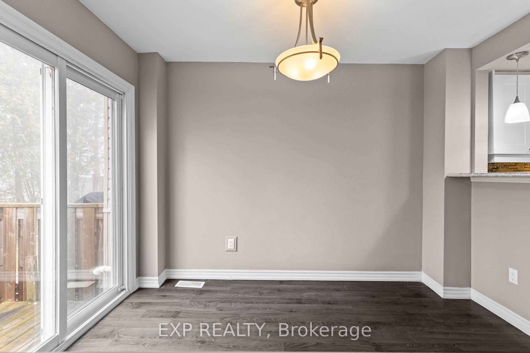 12 Lankin Boulevard 12 Property Photo 11