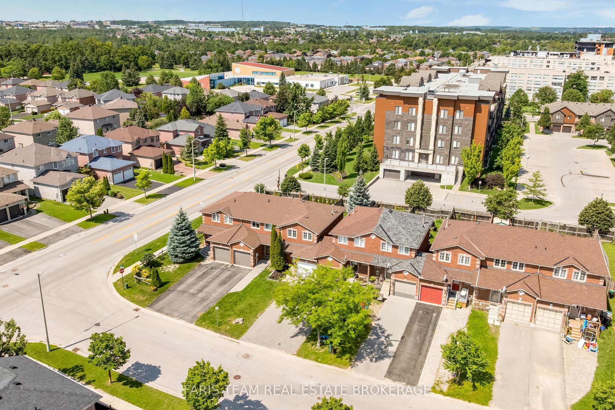 6 Raymond Crescent Property Photo 2