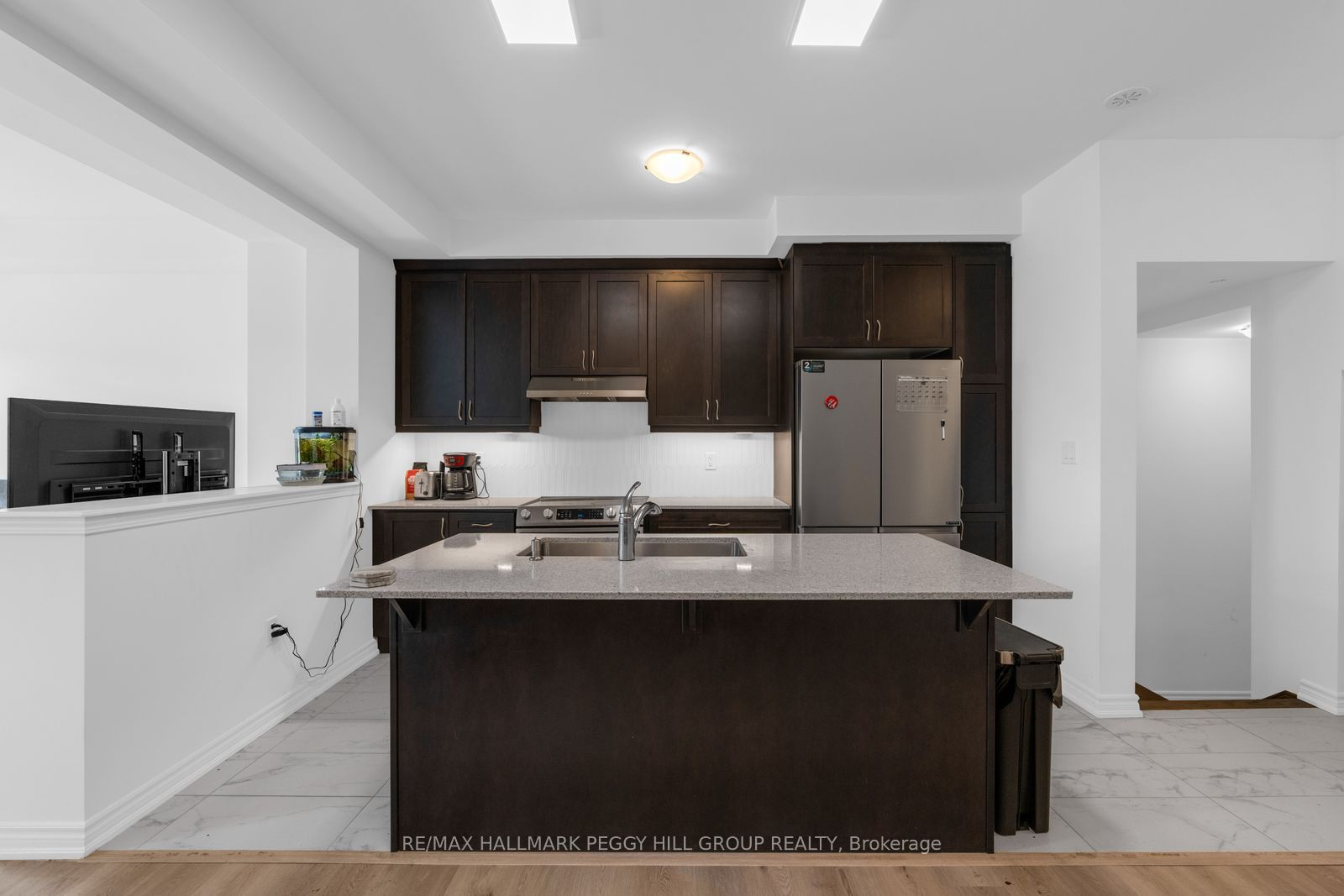 82 Yorkshire Drive Property Photo 4