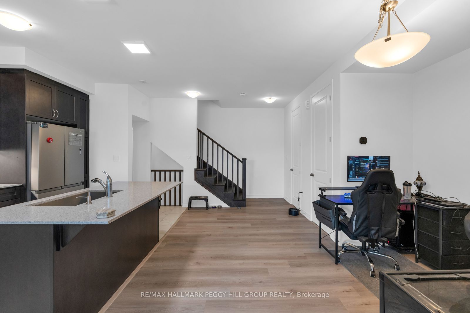82 Yorkshire Drive Property Photo 8
