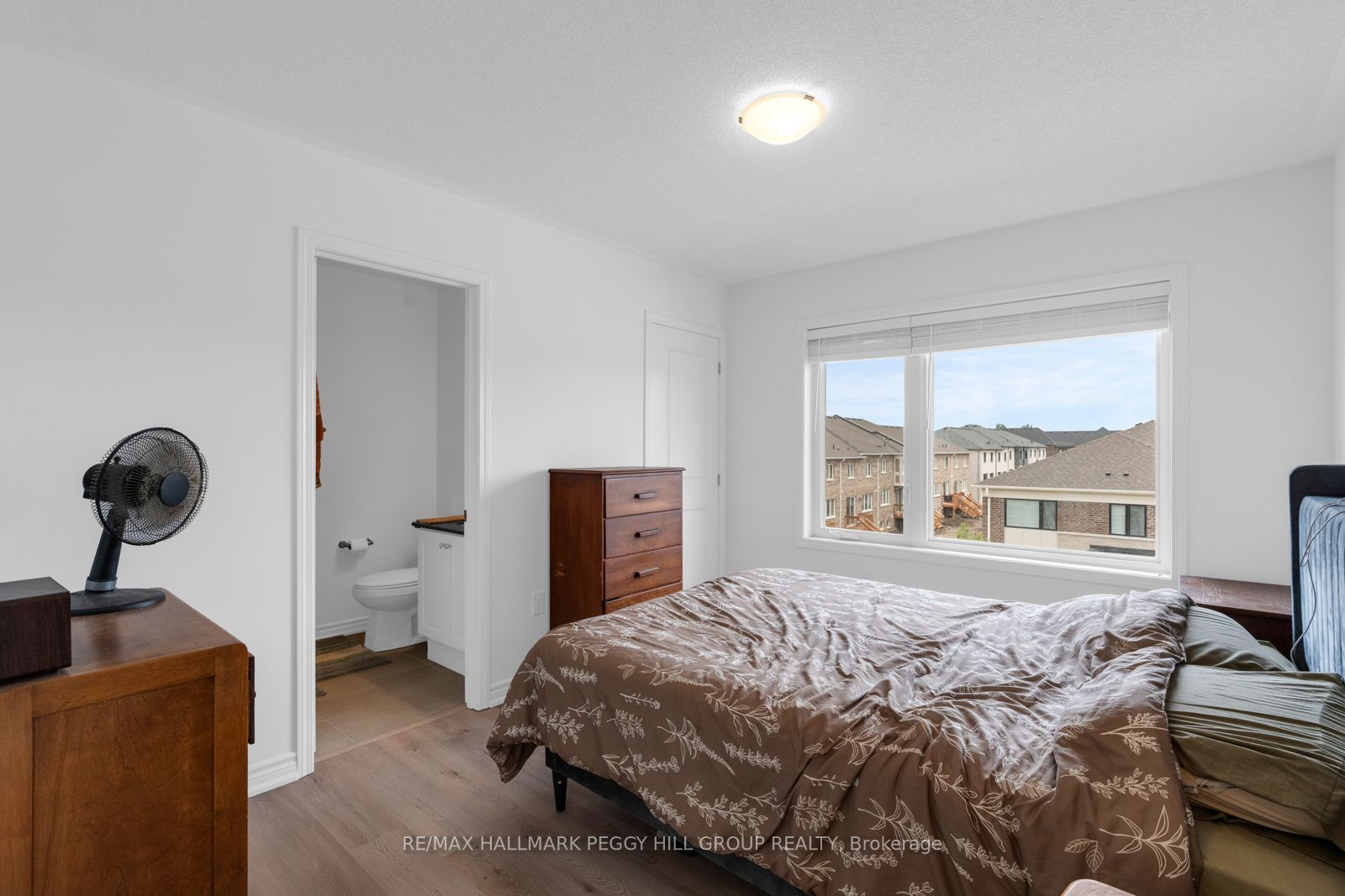 82 Yorkshire Drive Property Photo 10