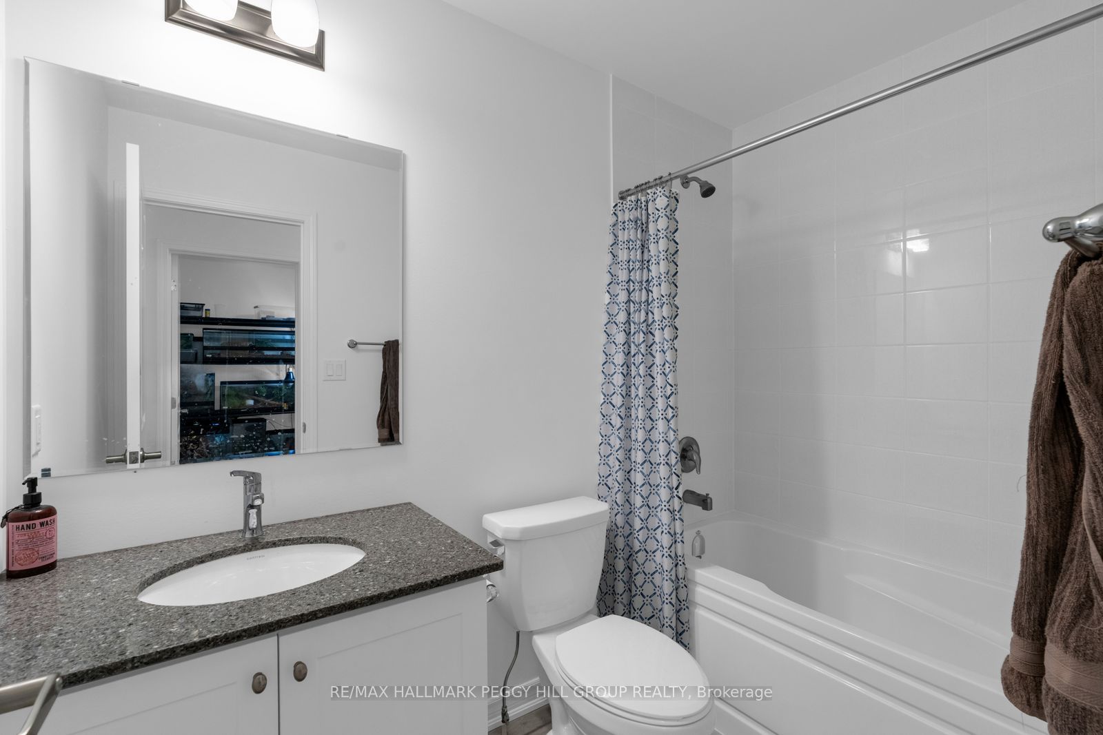 82 Yorkshire Drive Property Photo 15