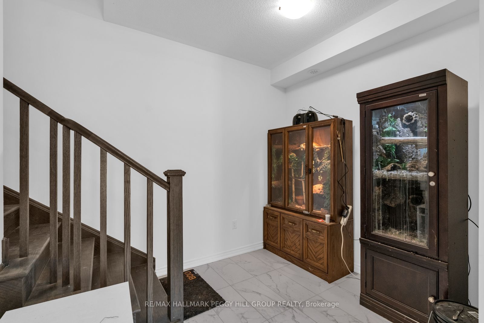 82 Yorkshire Drive Property Photo 16