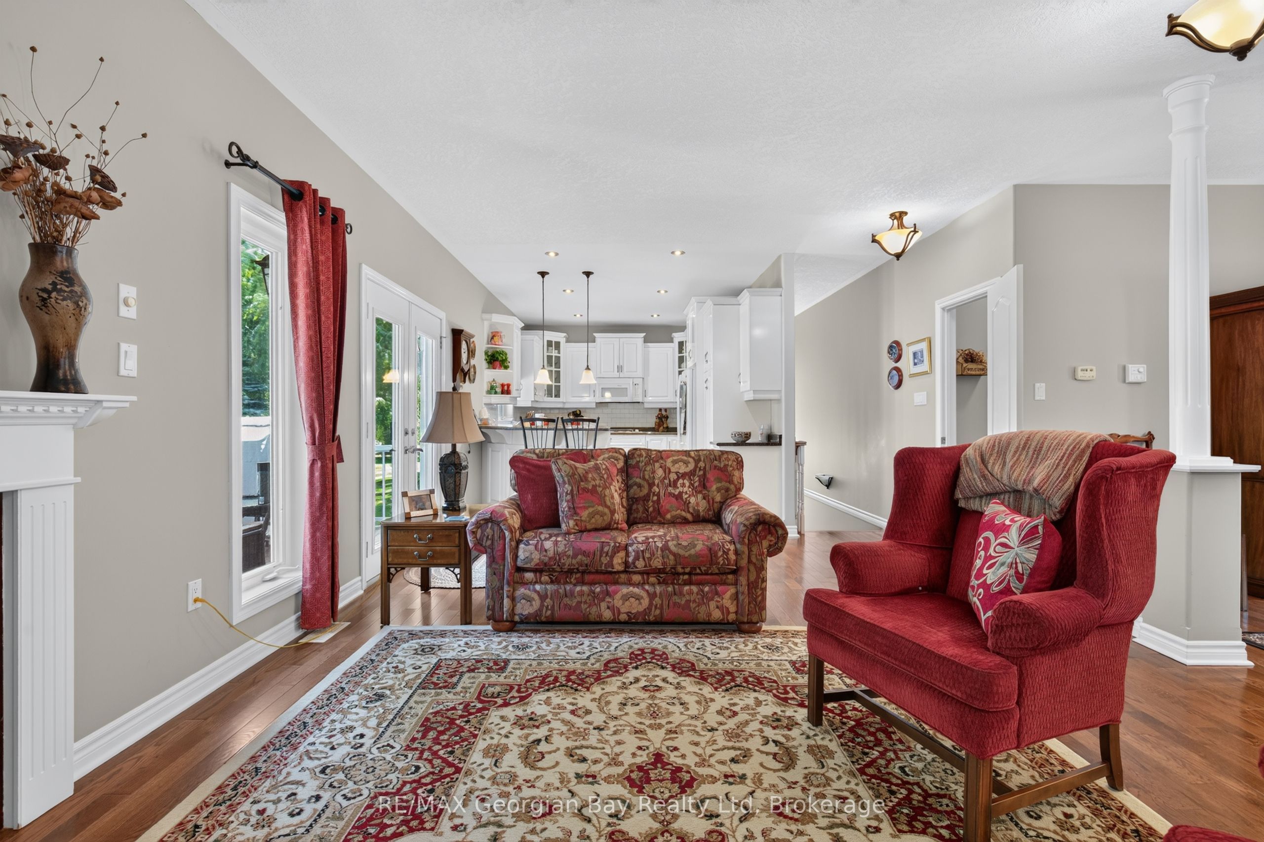 1339 Tiny Beaches Road N Property Photo 8