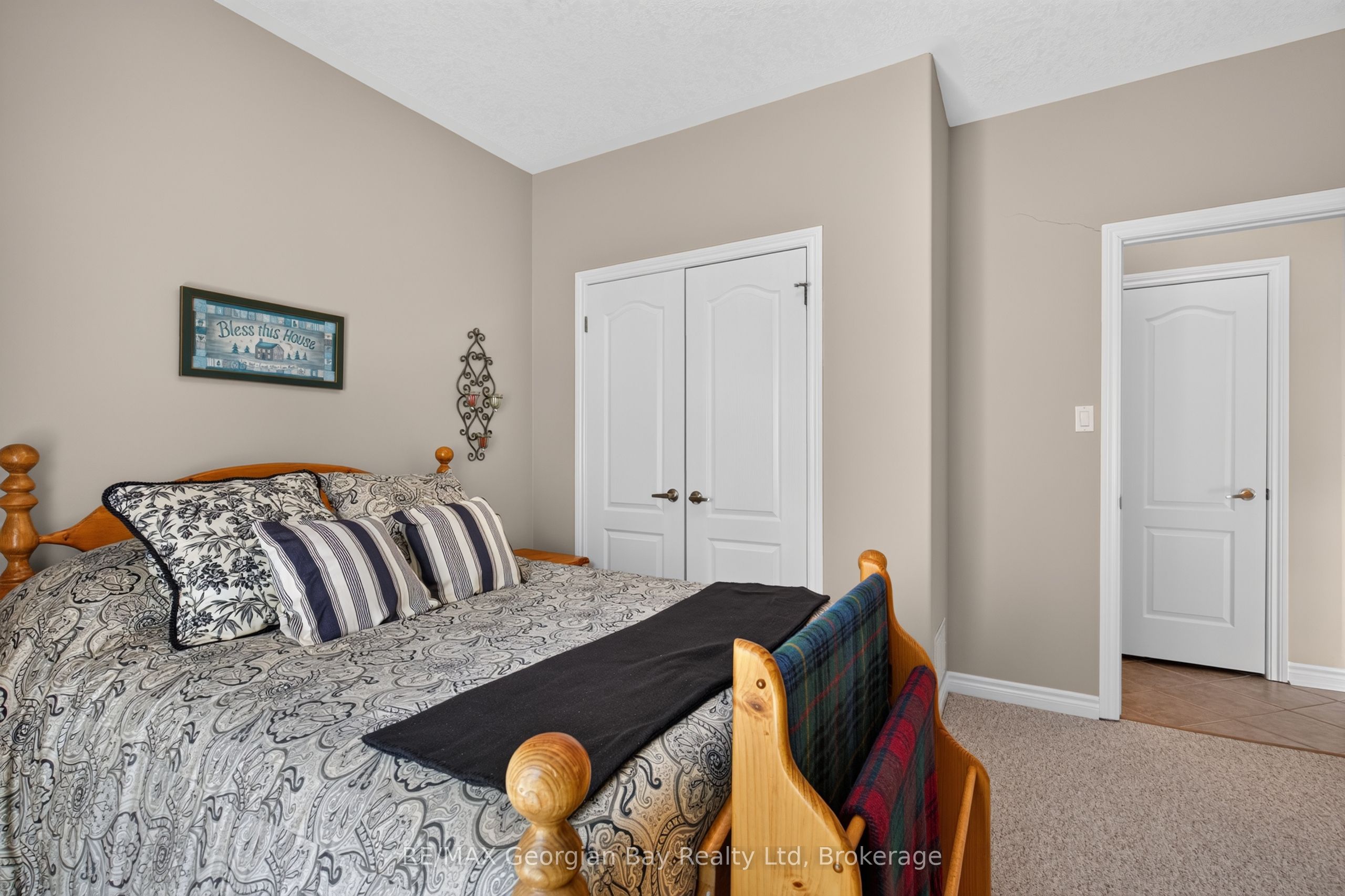 1339 Tiny Beaches Road N Property Photo 16