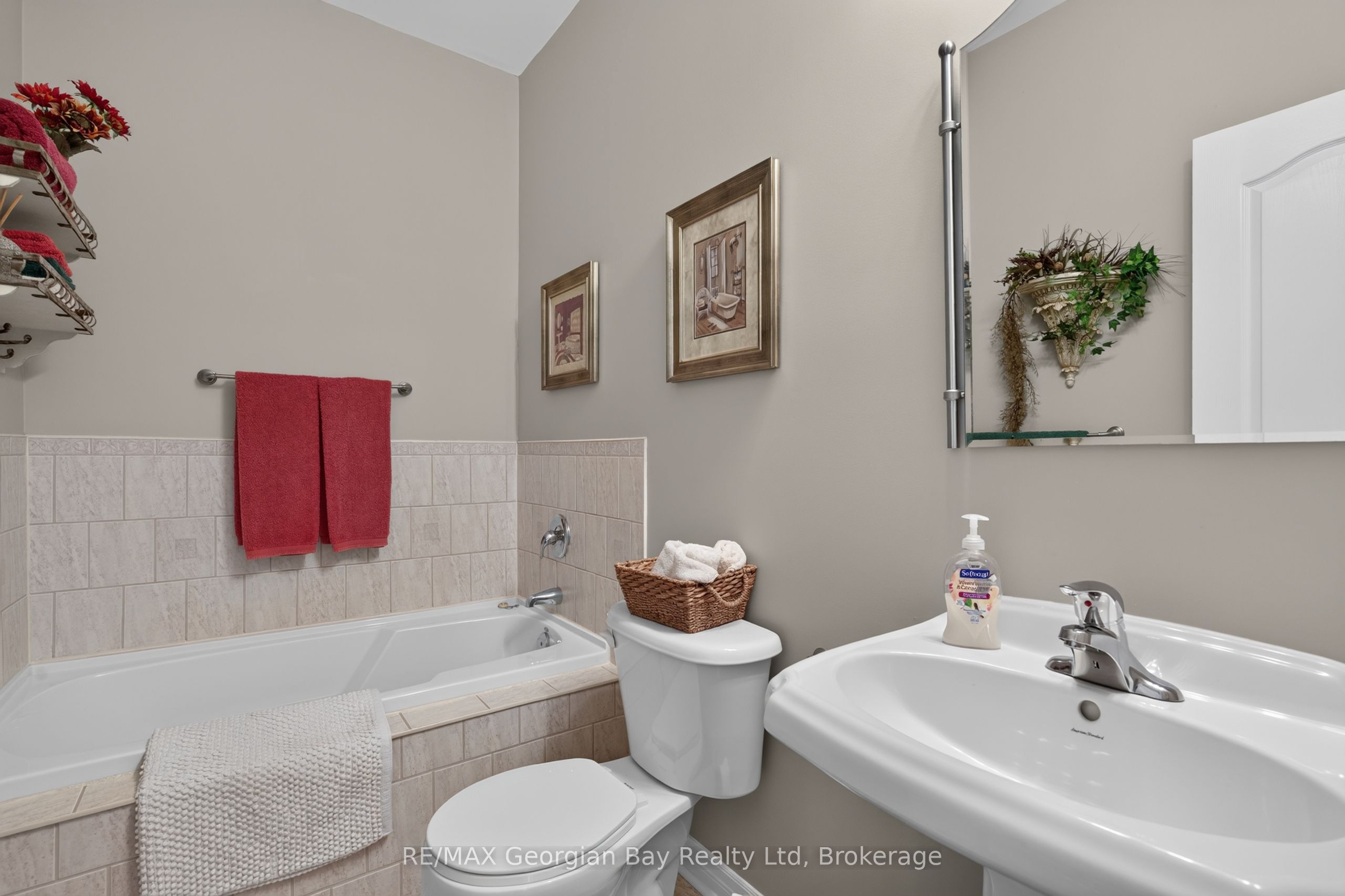 1339 Tiny Beaches Road N Property Photo 17