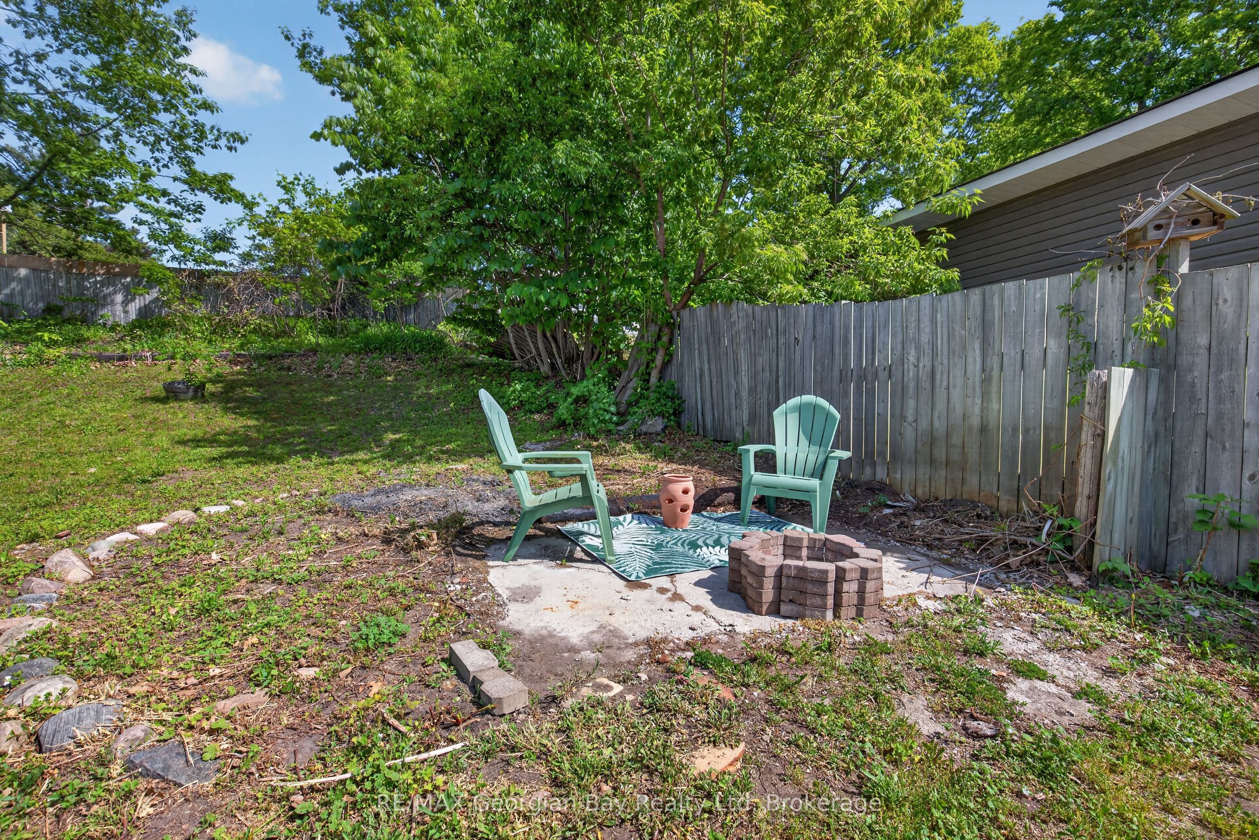 1060 Harbourview Drive Property Photo 28