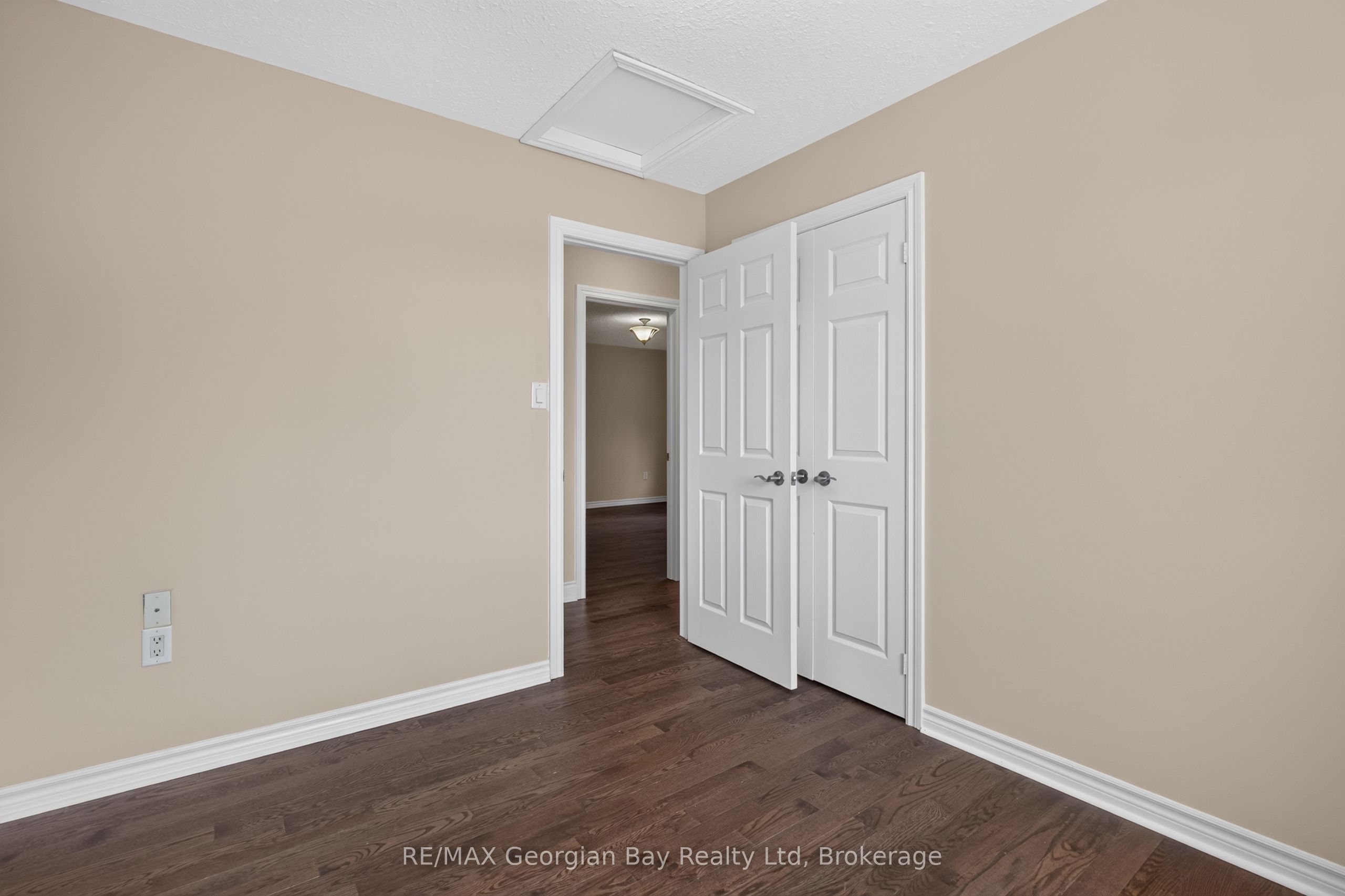 423 Irwin Street Property Photo 18