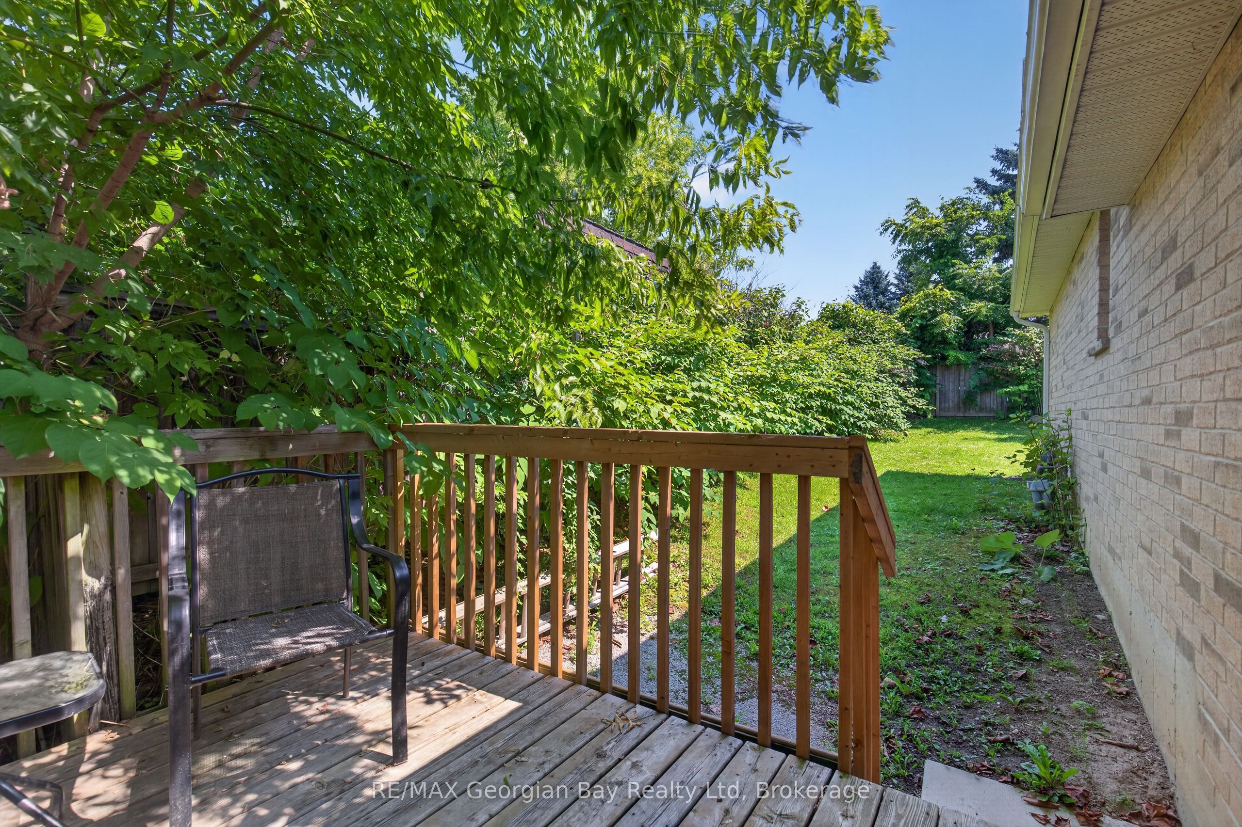 423 Irwin Street Property Photo 25