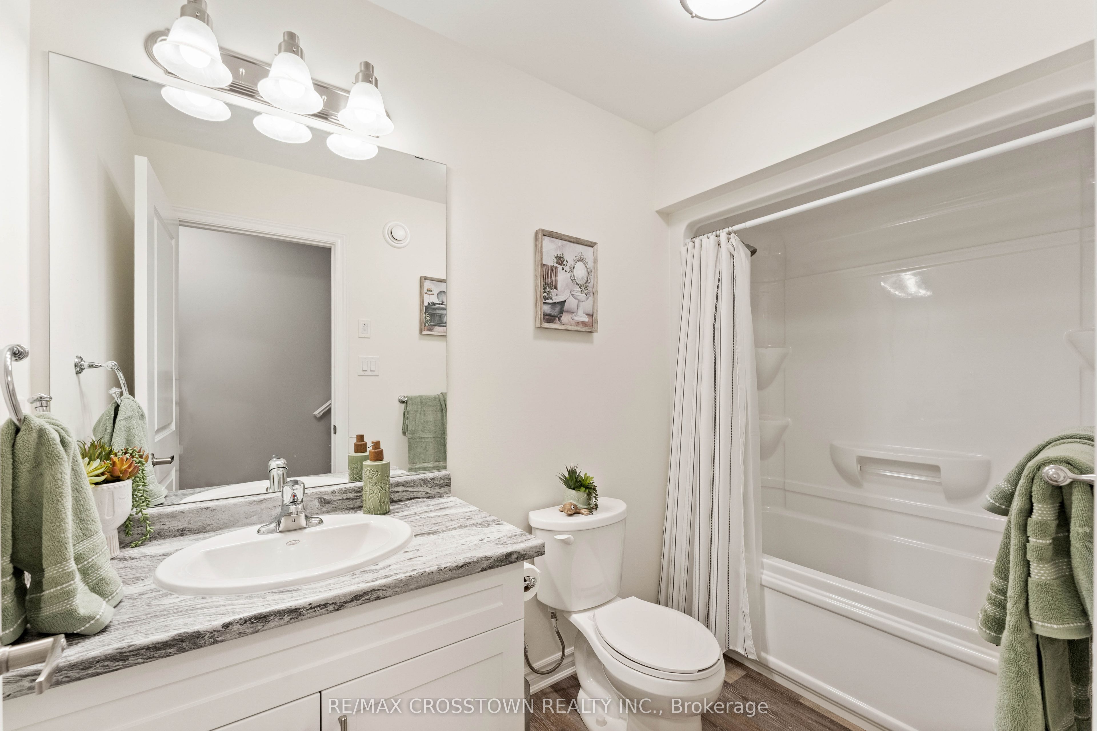 70 Ivy Crescent Property Photo 17