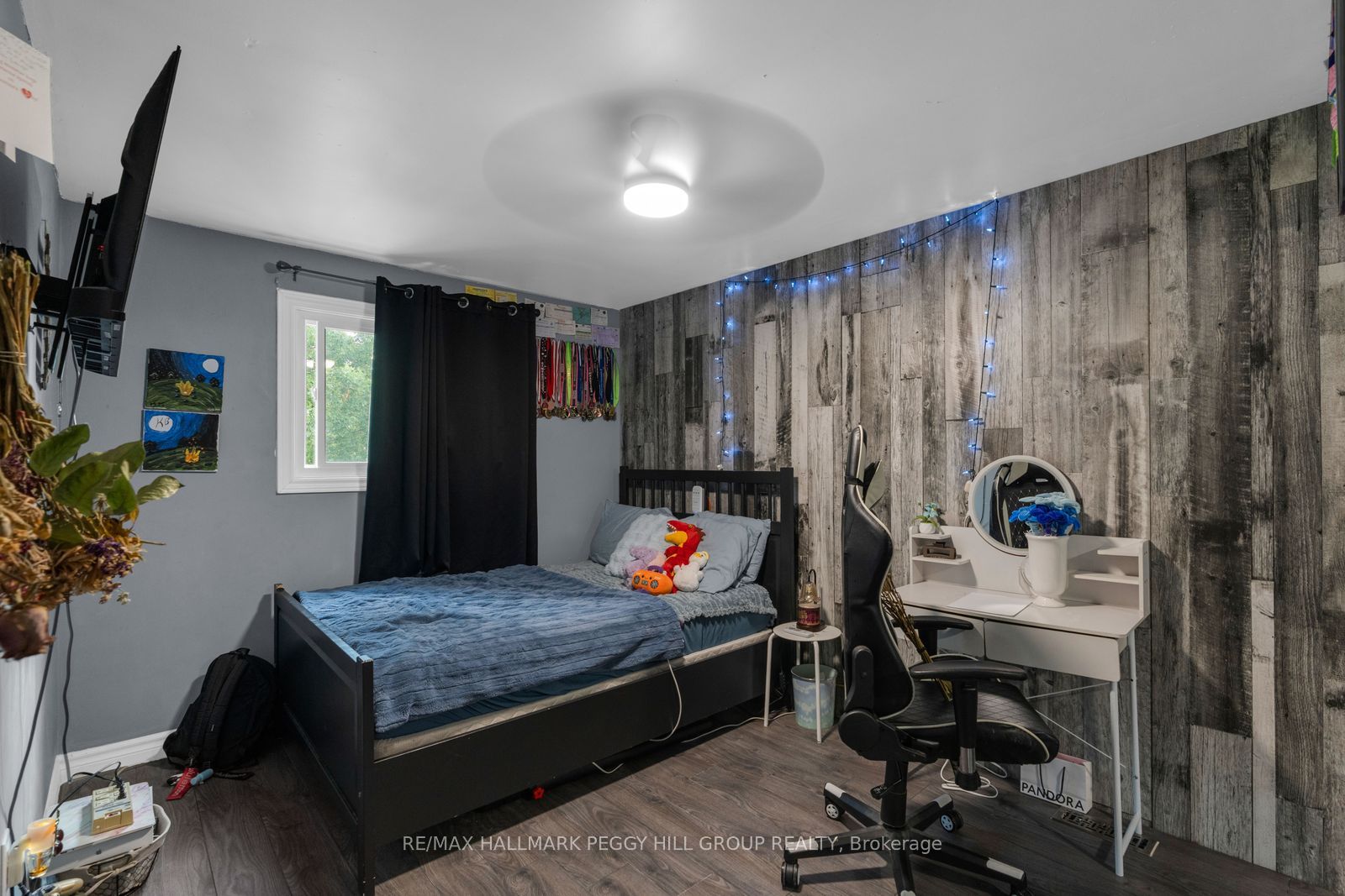 211 Hickling Trail Property Photo 11