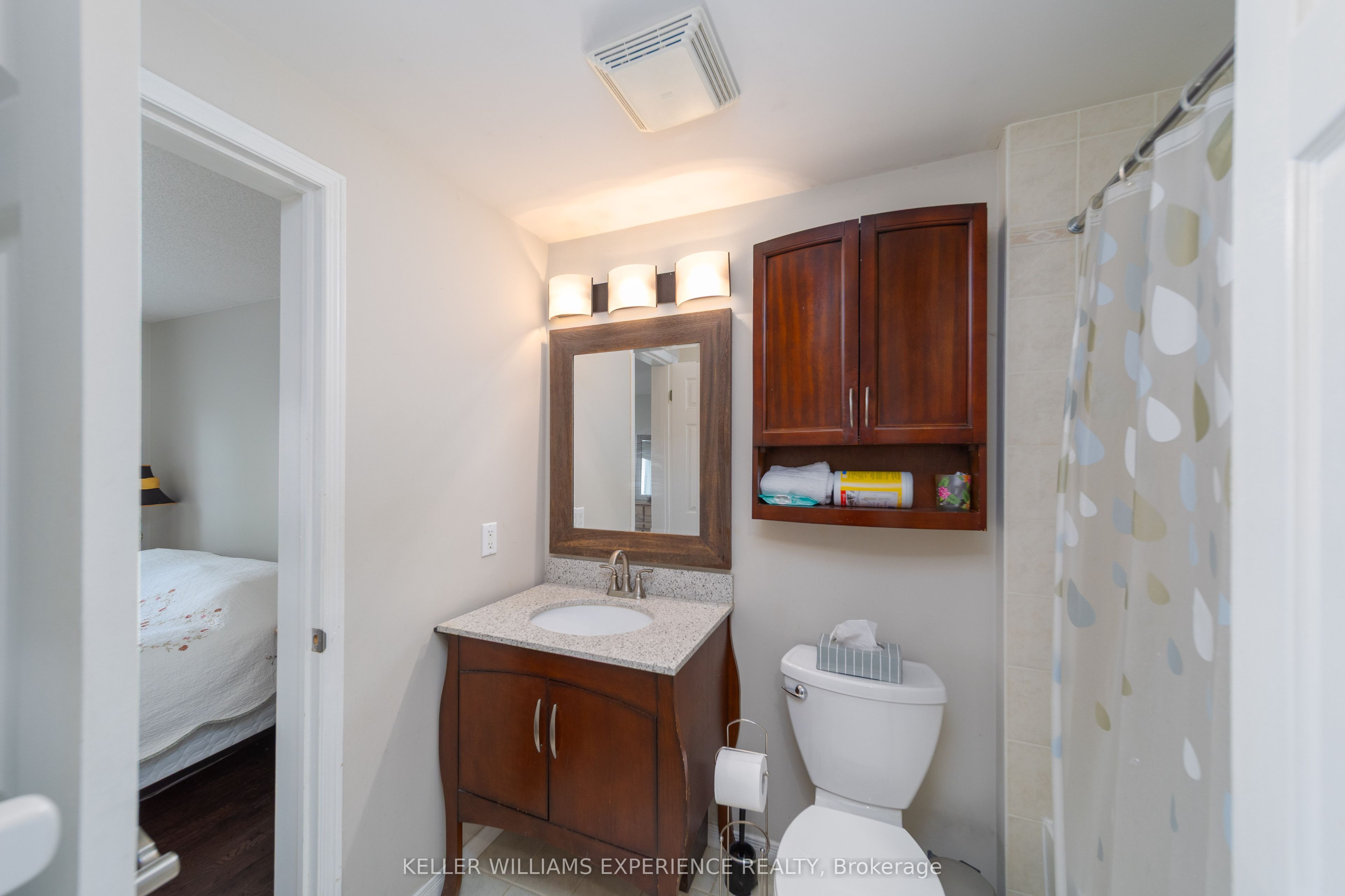 12 Monarchy Street Property Photo 12