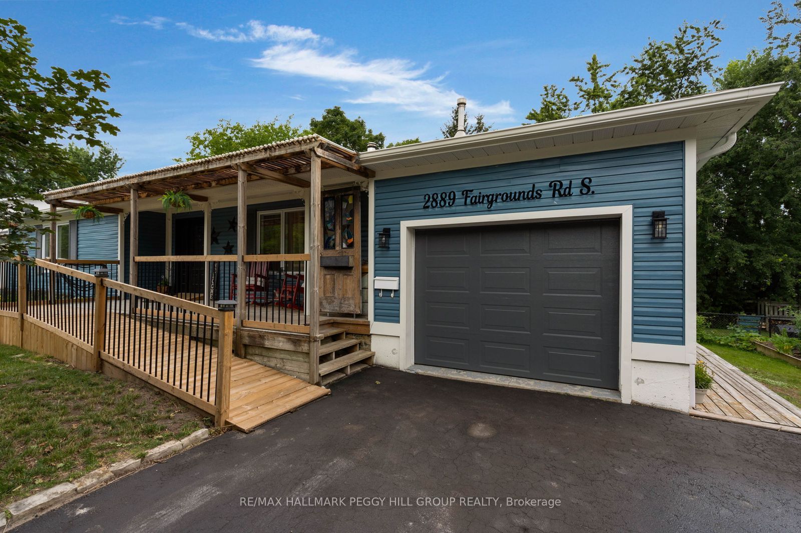 2889 Fairgrounds Road S Property Photo 1