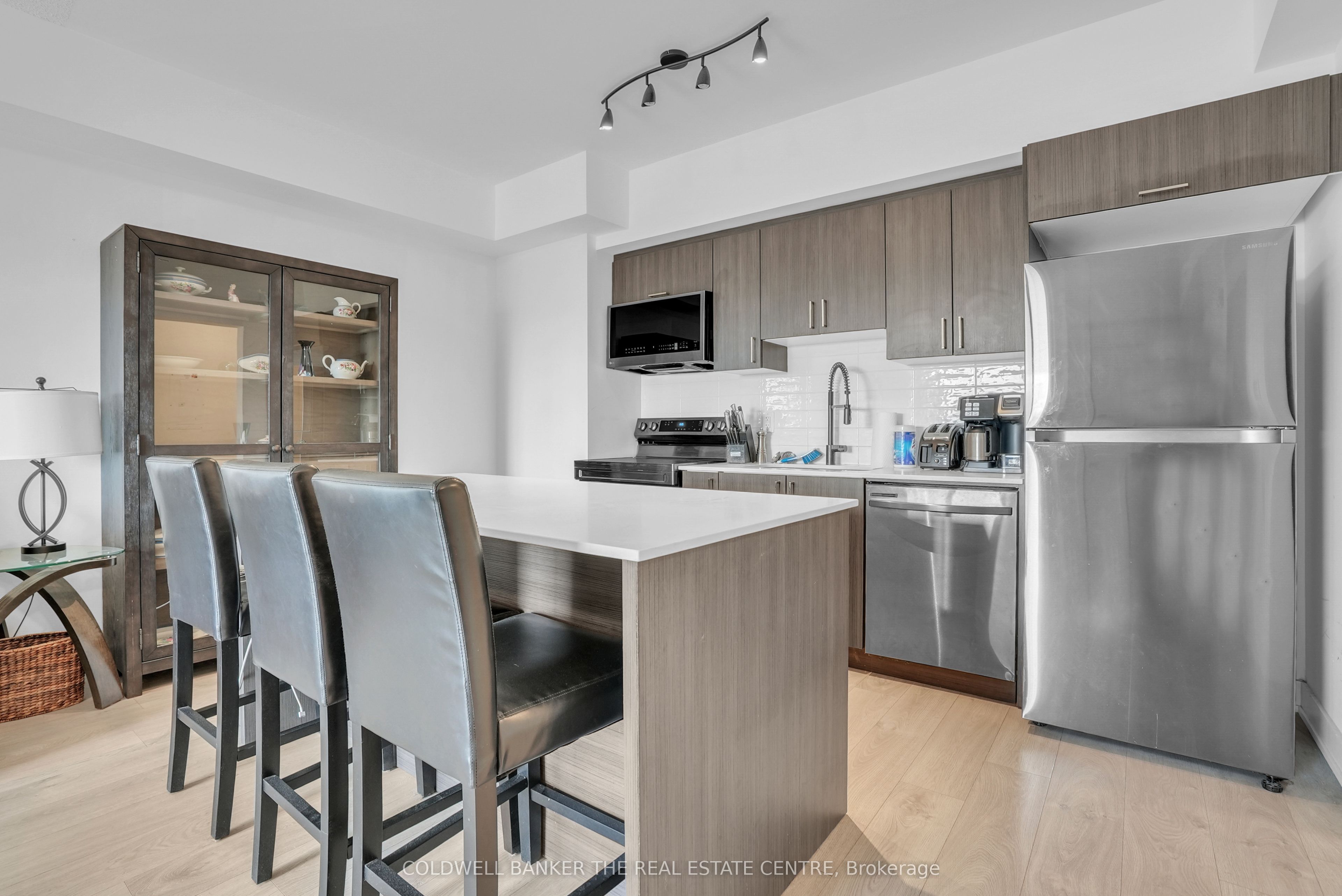 5 Chef Lane 512 Property Photo 3