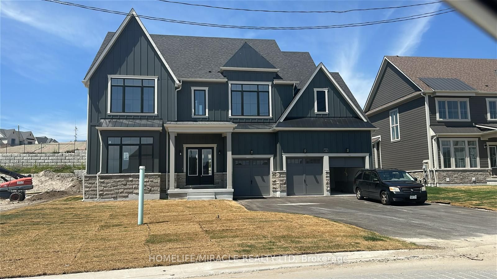 30 Pearsall Place Property Photo 1