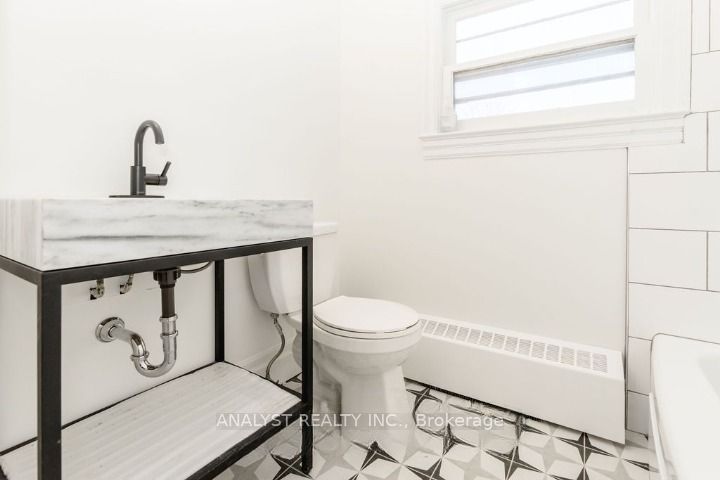 37 Donald Street Property Photo 15
