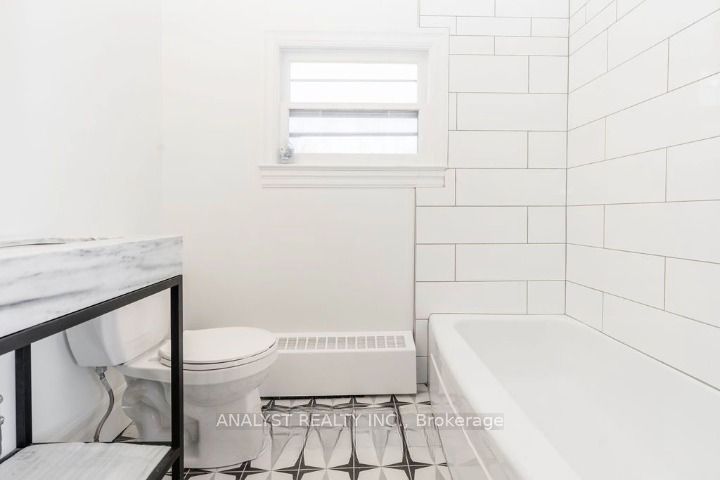 37 Donald Street Property Photo 17
