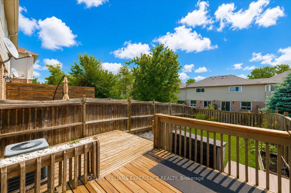 10 Sunset Place Property Photo 23