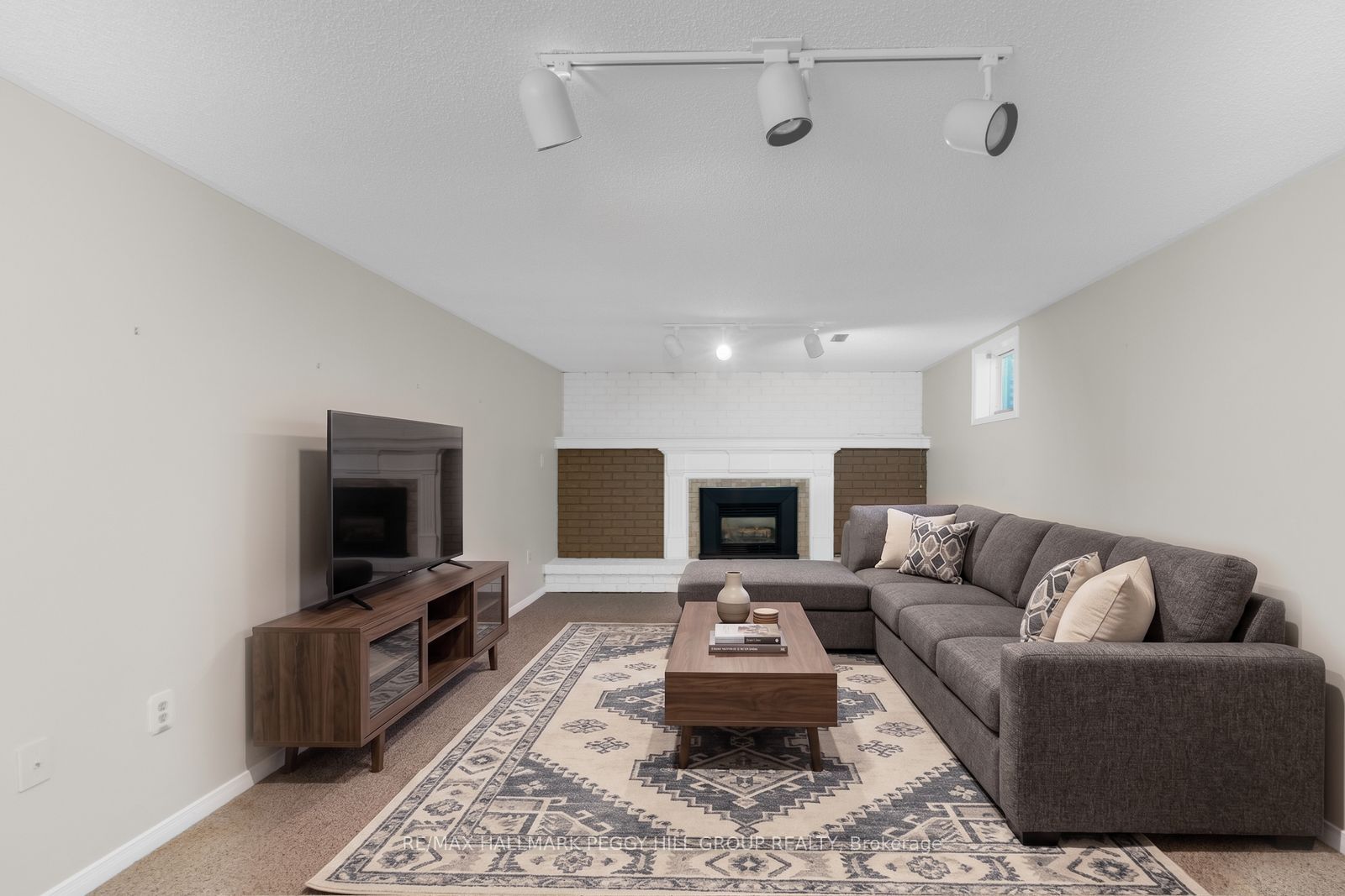 22 Richler Crescent Property Photo 11