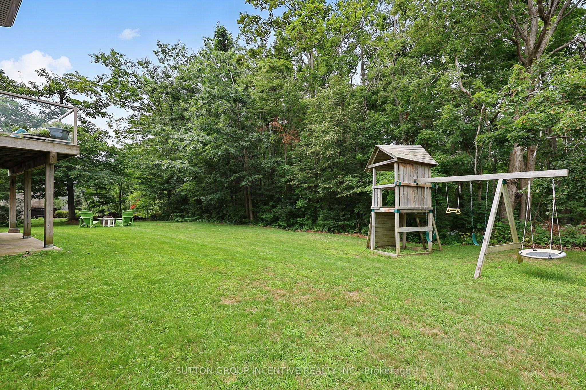 18 Lloyd Cook Drive W Property Photo 8