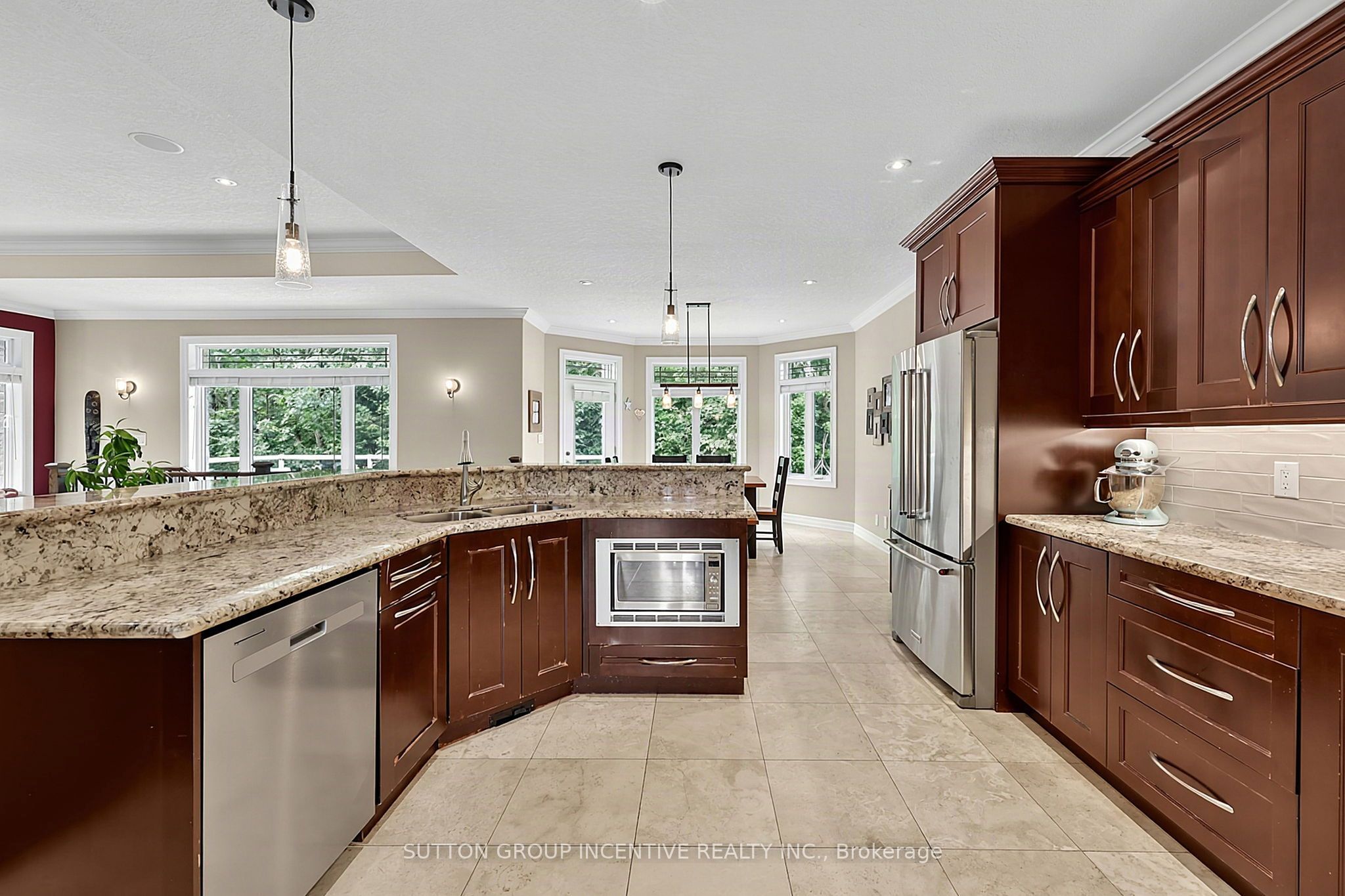 18 Lloyd Cook Drive W Property Photo 23