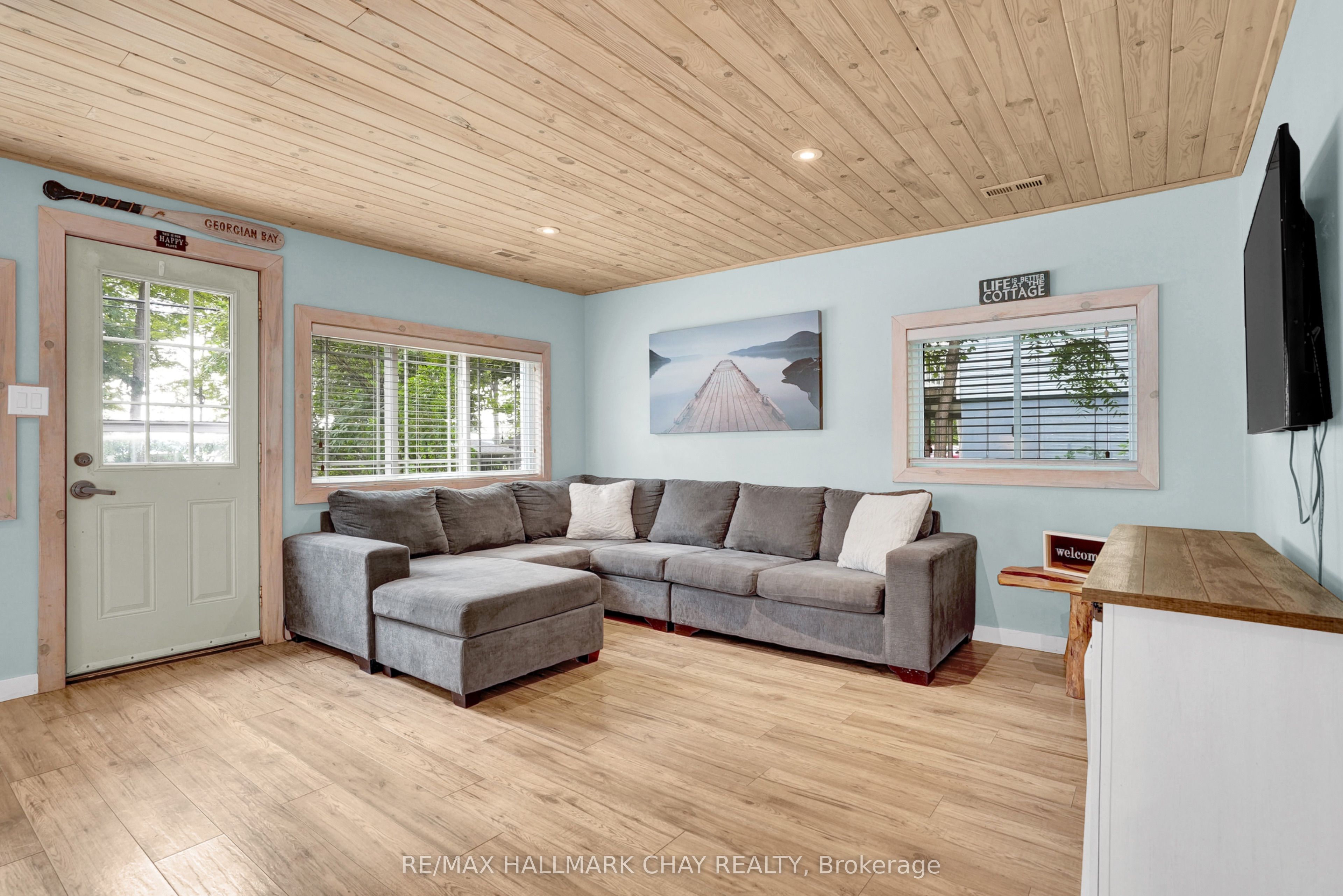 375 Robins Point Road Property Photo 10