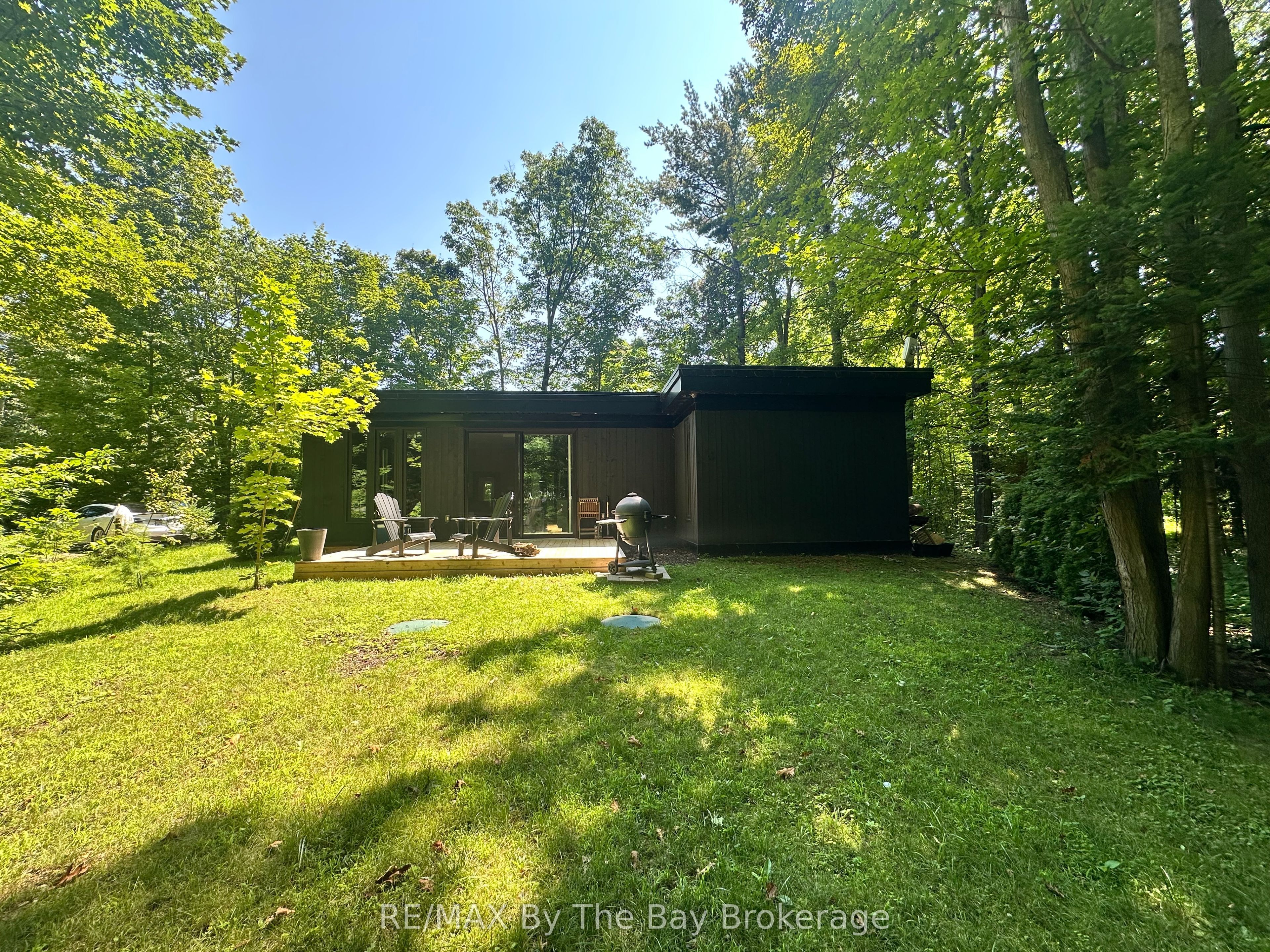 33 St. Laurent Boulevard Property Photo 9