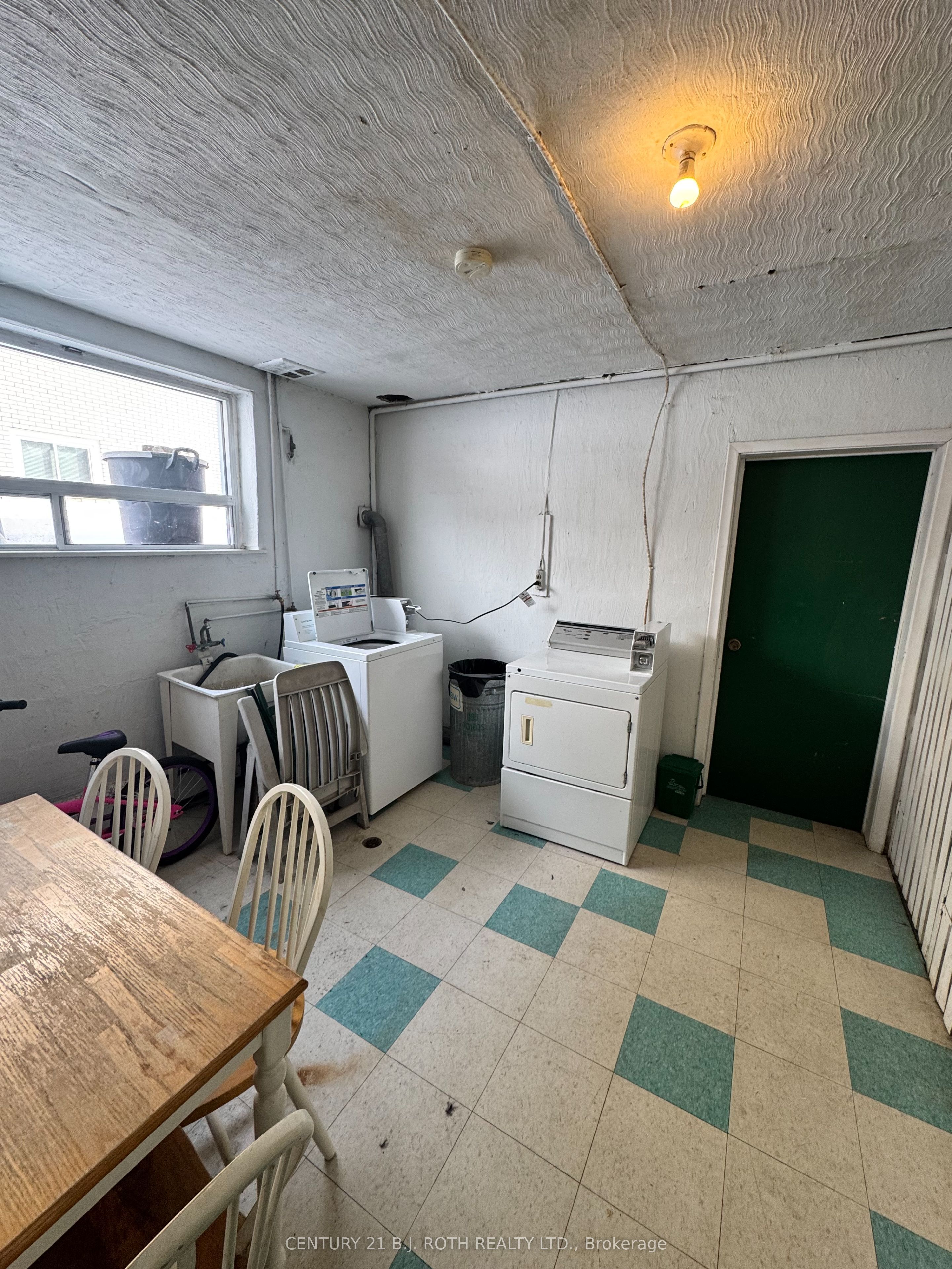 13 Queen Street 1 Property Photo 8