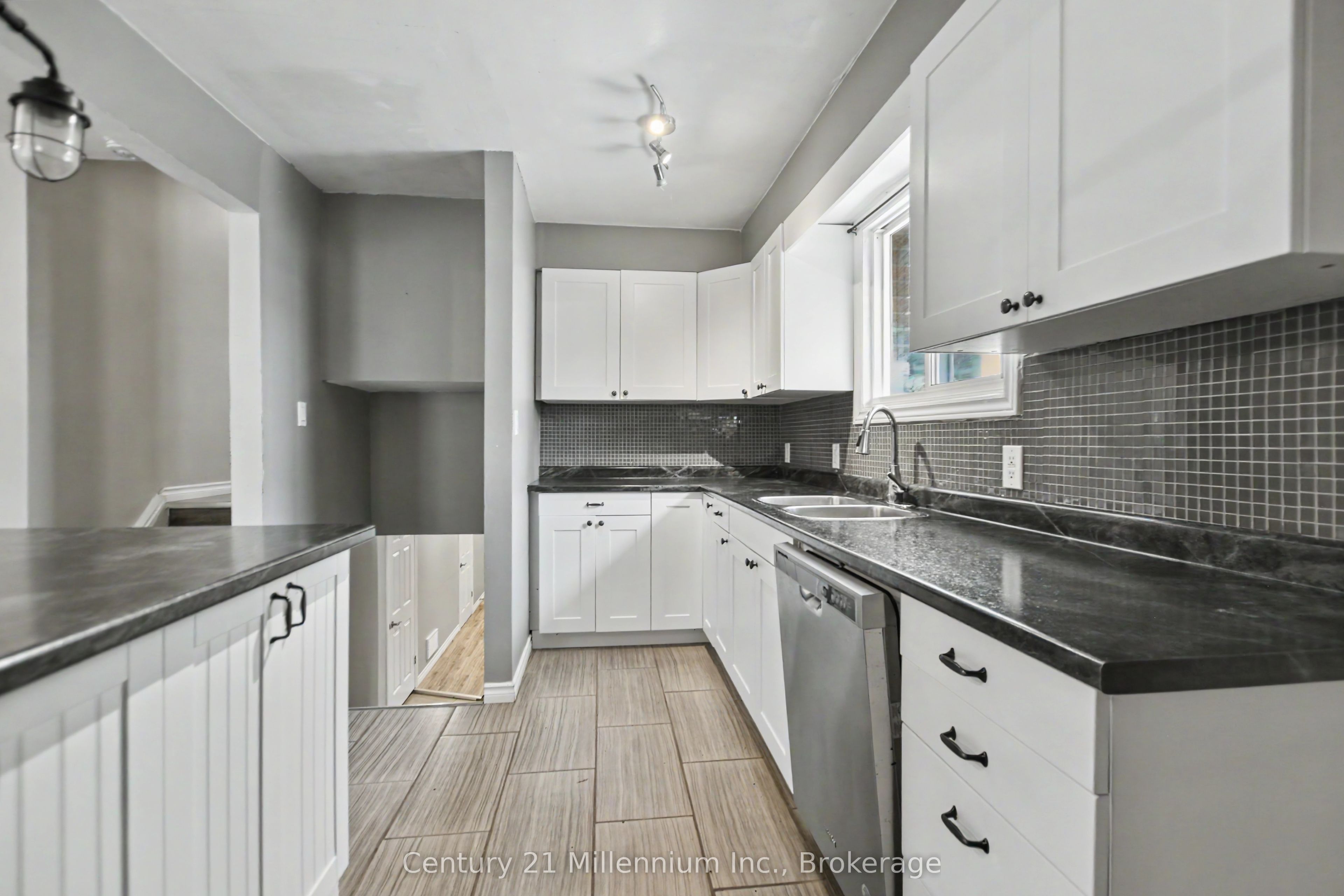 408 Walnut Street Property Photo 7