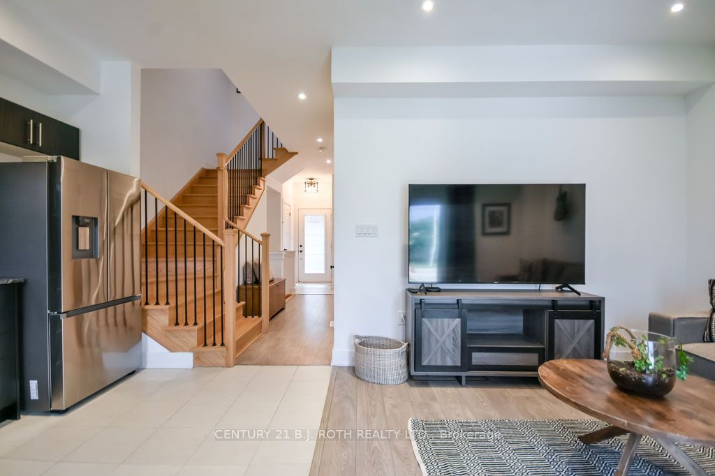 35 Pumpkin Corner Crescent Property Photo 18