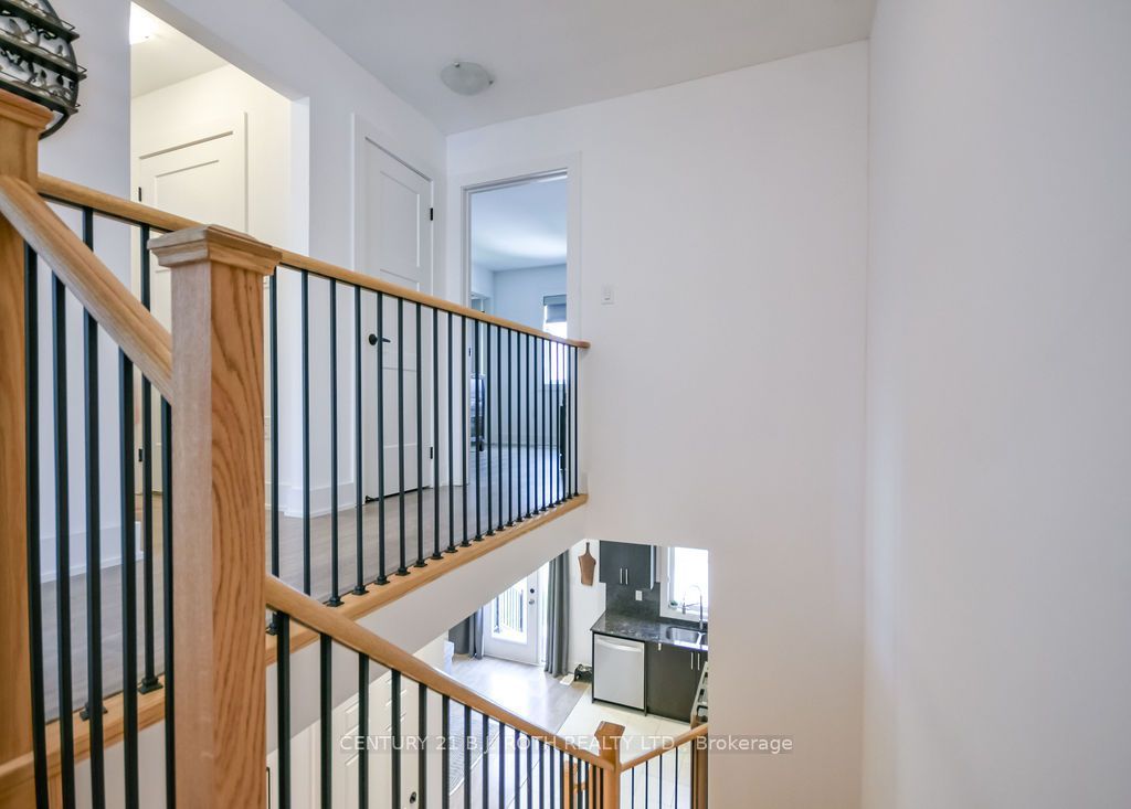 35 Pumpkin Corner Crescent Property Photo 20