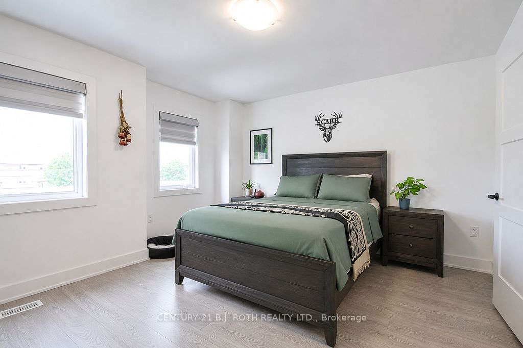 35 Pumpkin Corner Crescent Property Photo 30