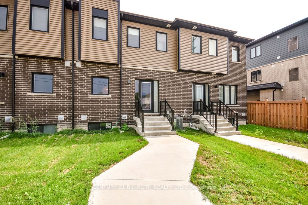 35 Pumpkin Corner Crescent Property Photo 37