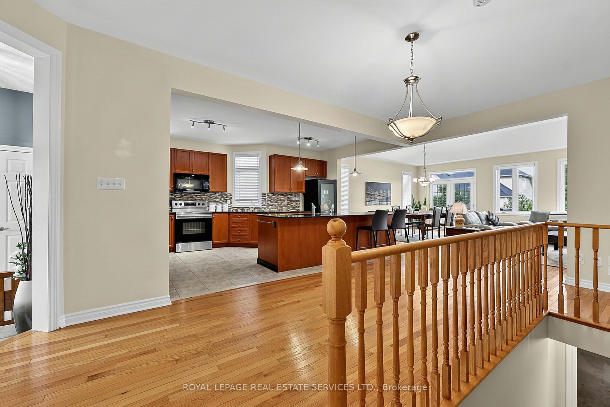 17 Leeward Circle Property Photo 6